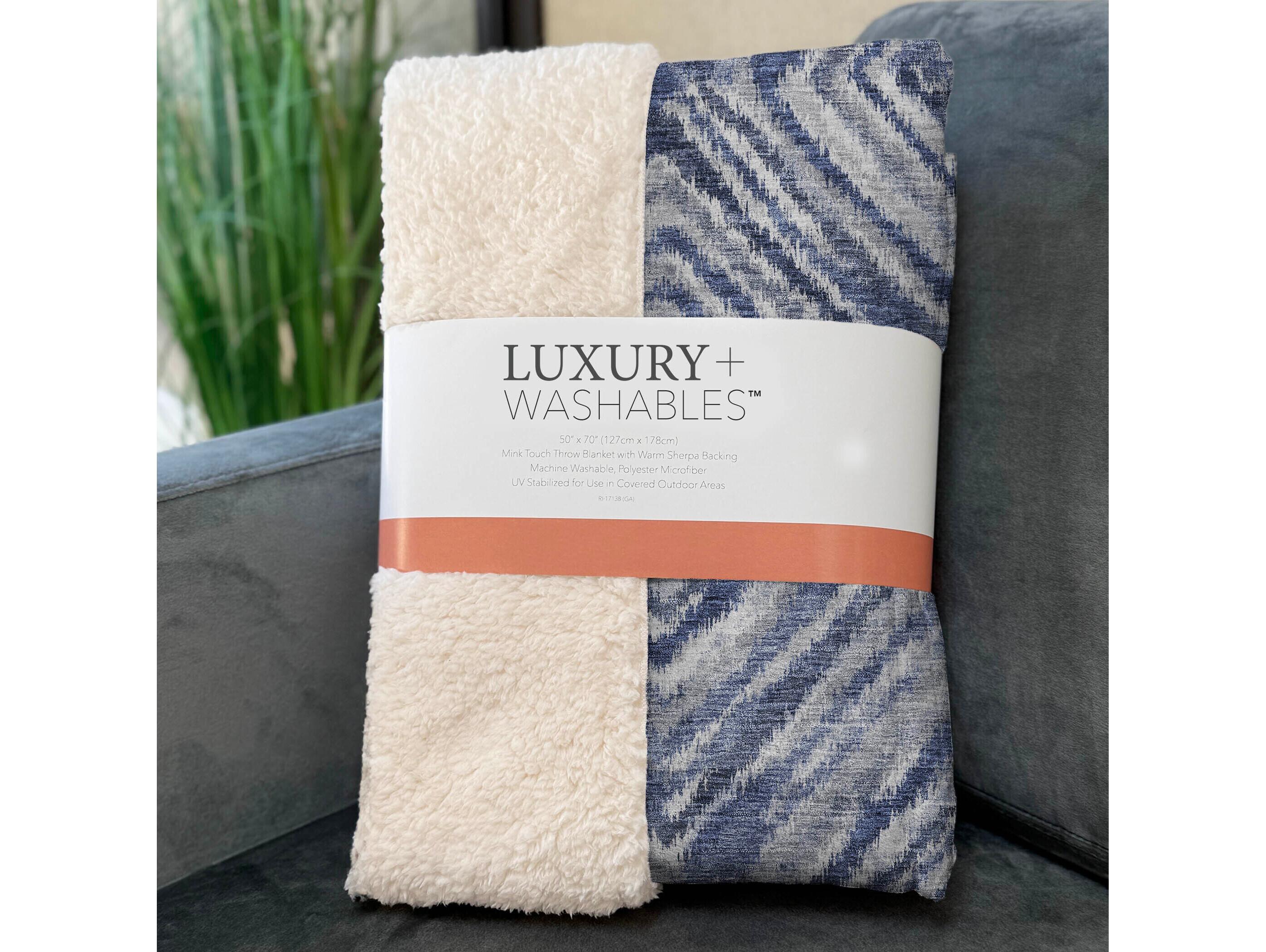 Dalyn Sherpa Blue Polyester Throw