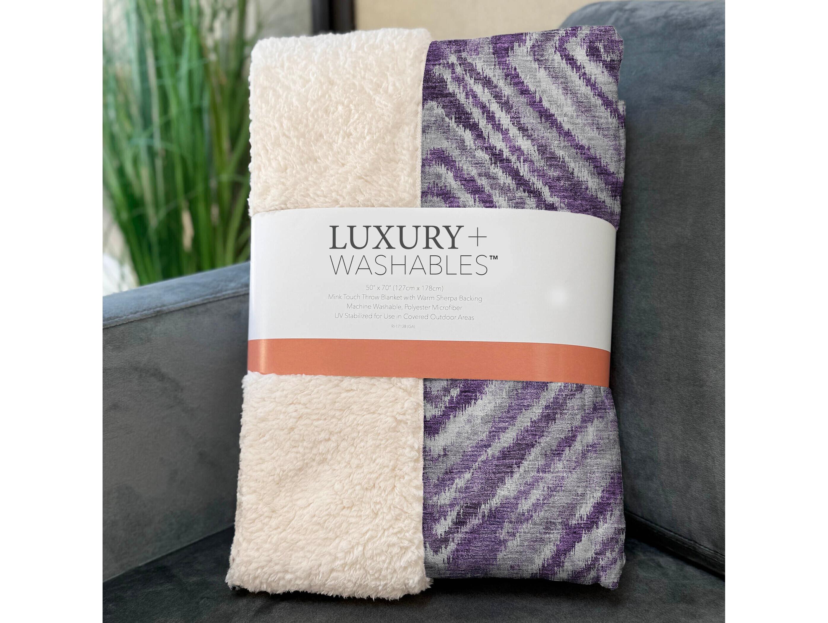 Dalyn Sherpa Purple Polyester Throw