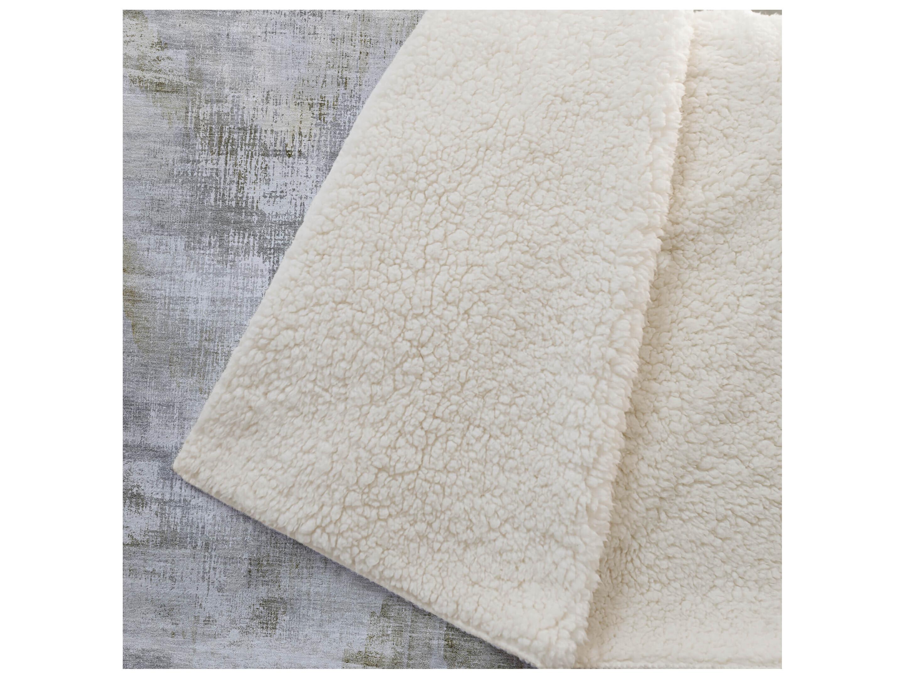 Dalyn Sherpa Brown Polyester Throw