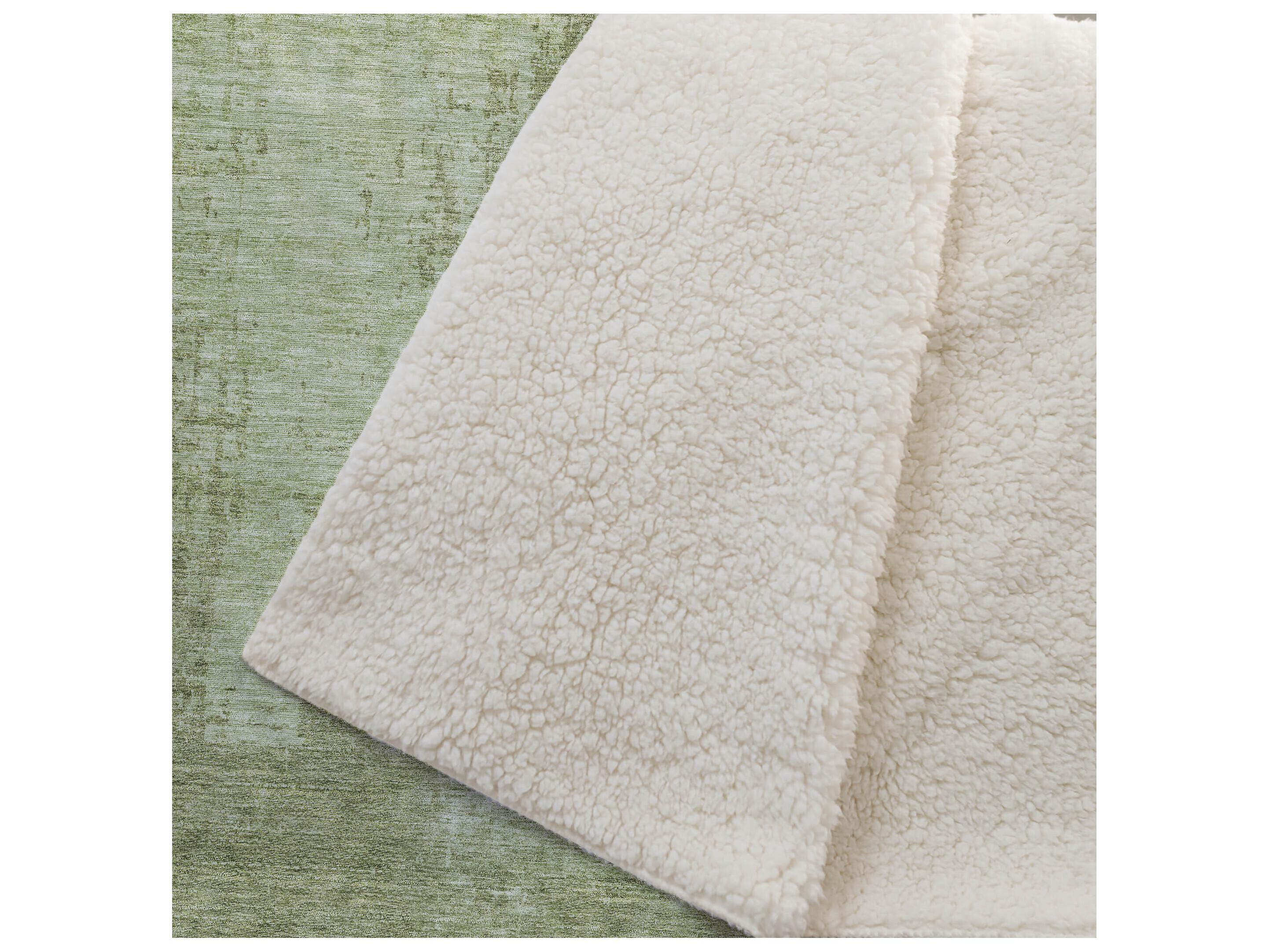 Dalyn Sherpa Green Polyester Throw