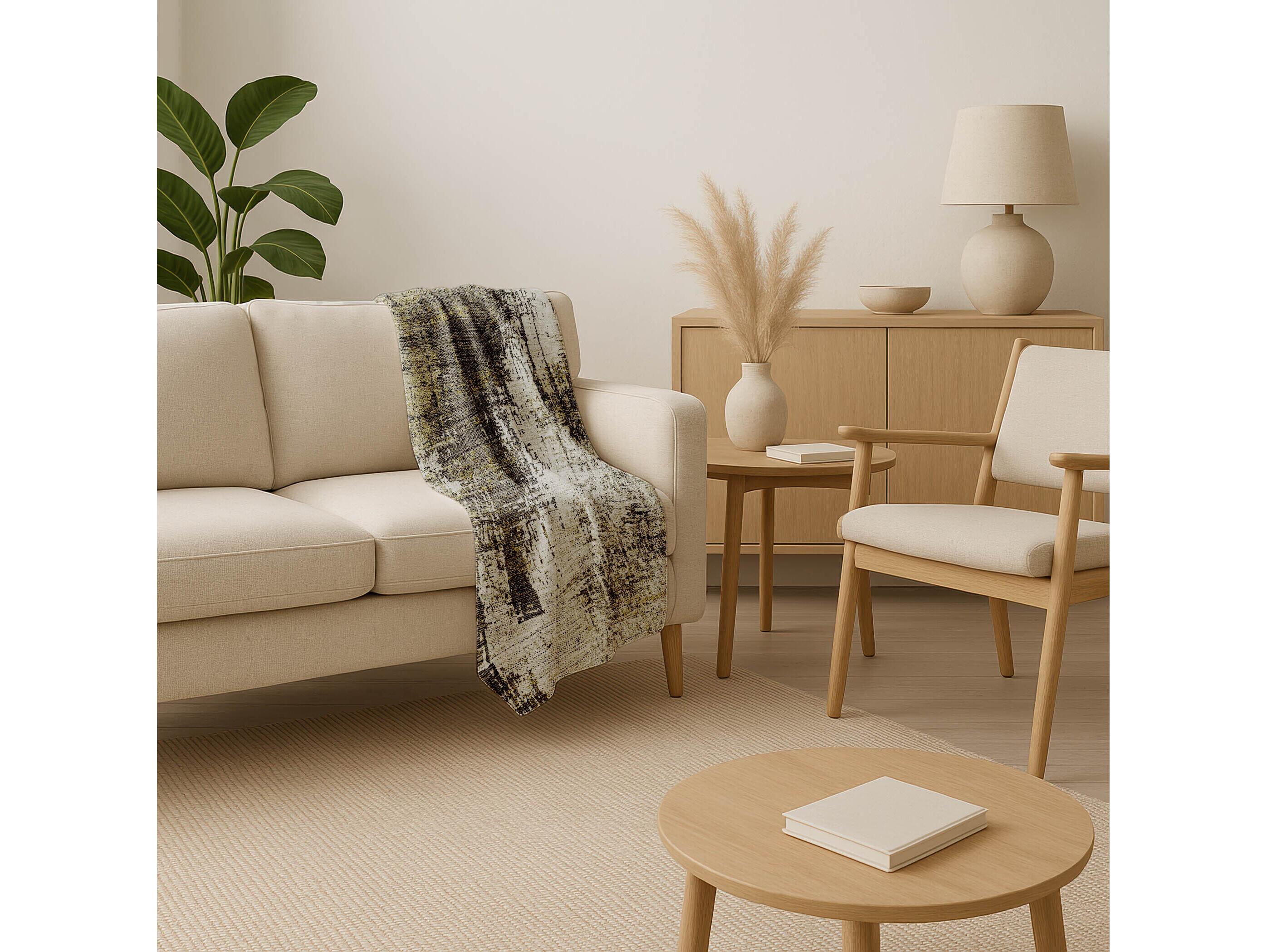 Dalyn Sherpa Brown Polyester Throw