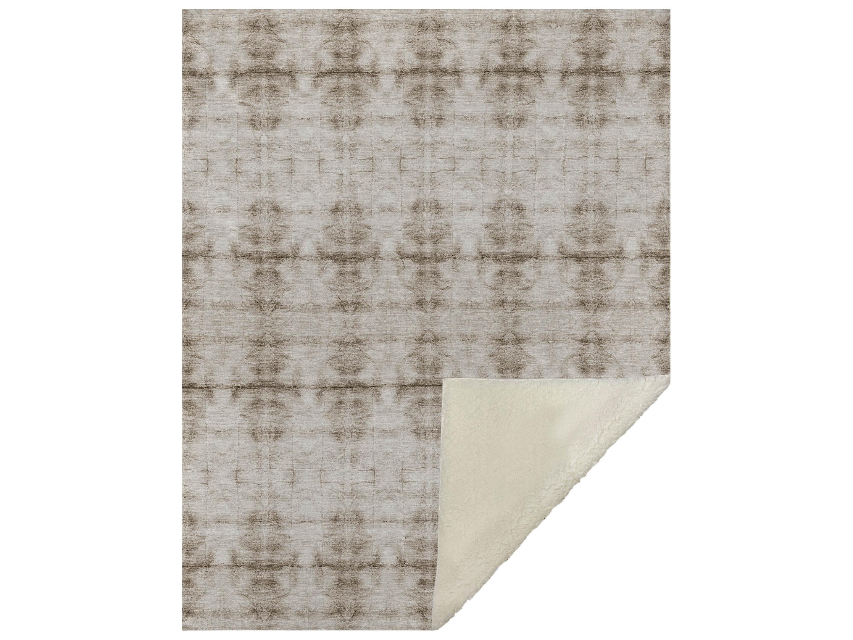 Dalyn Sherpa Brown Polyester Throw