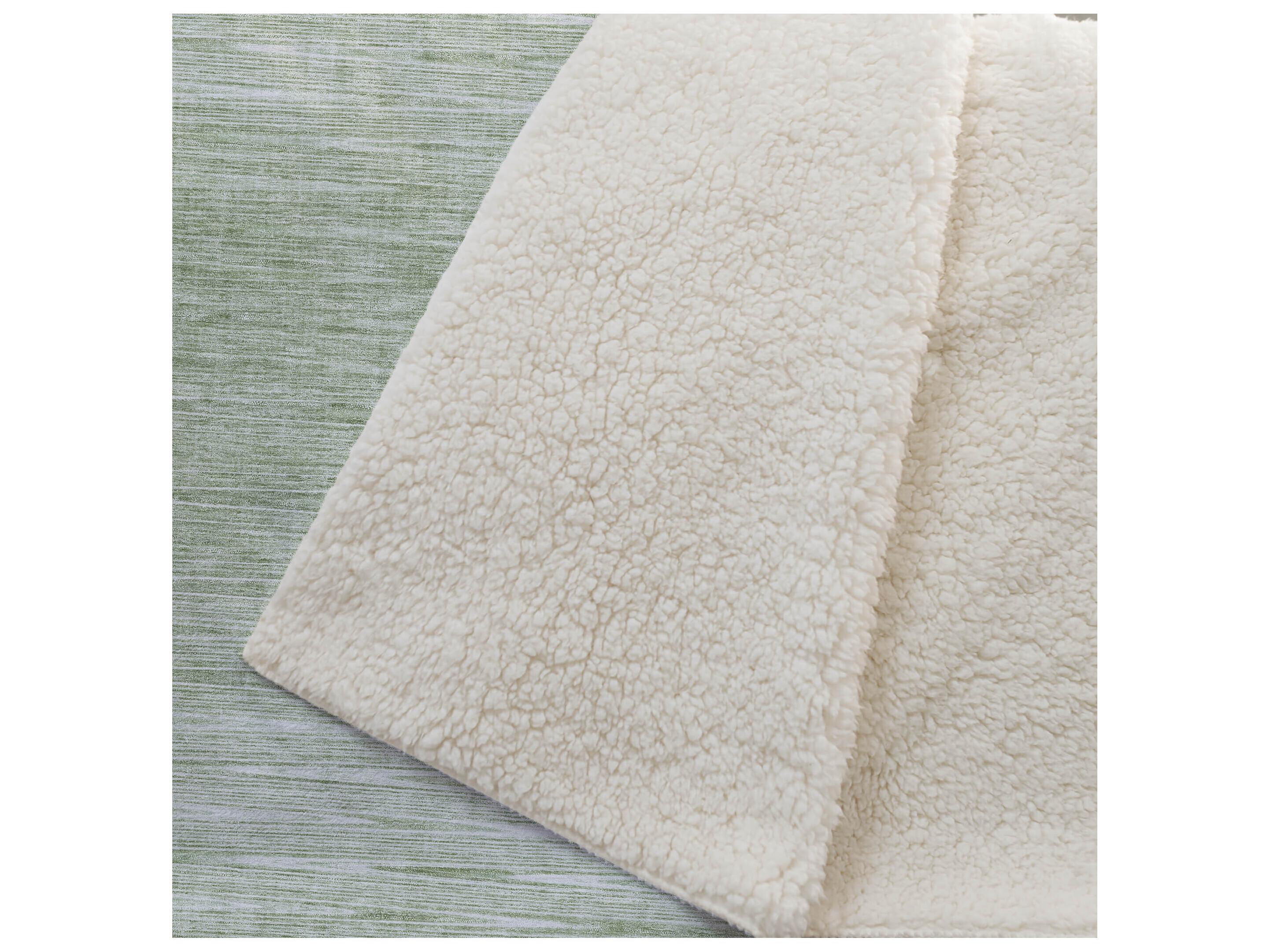 Dalyn Sherpa Green Polyester Throw