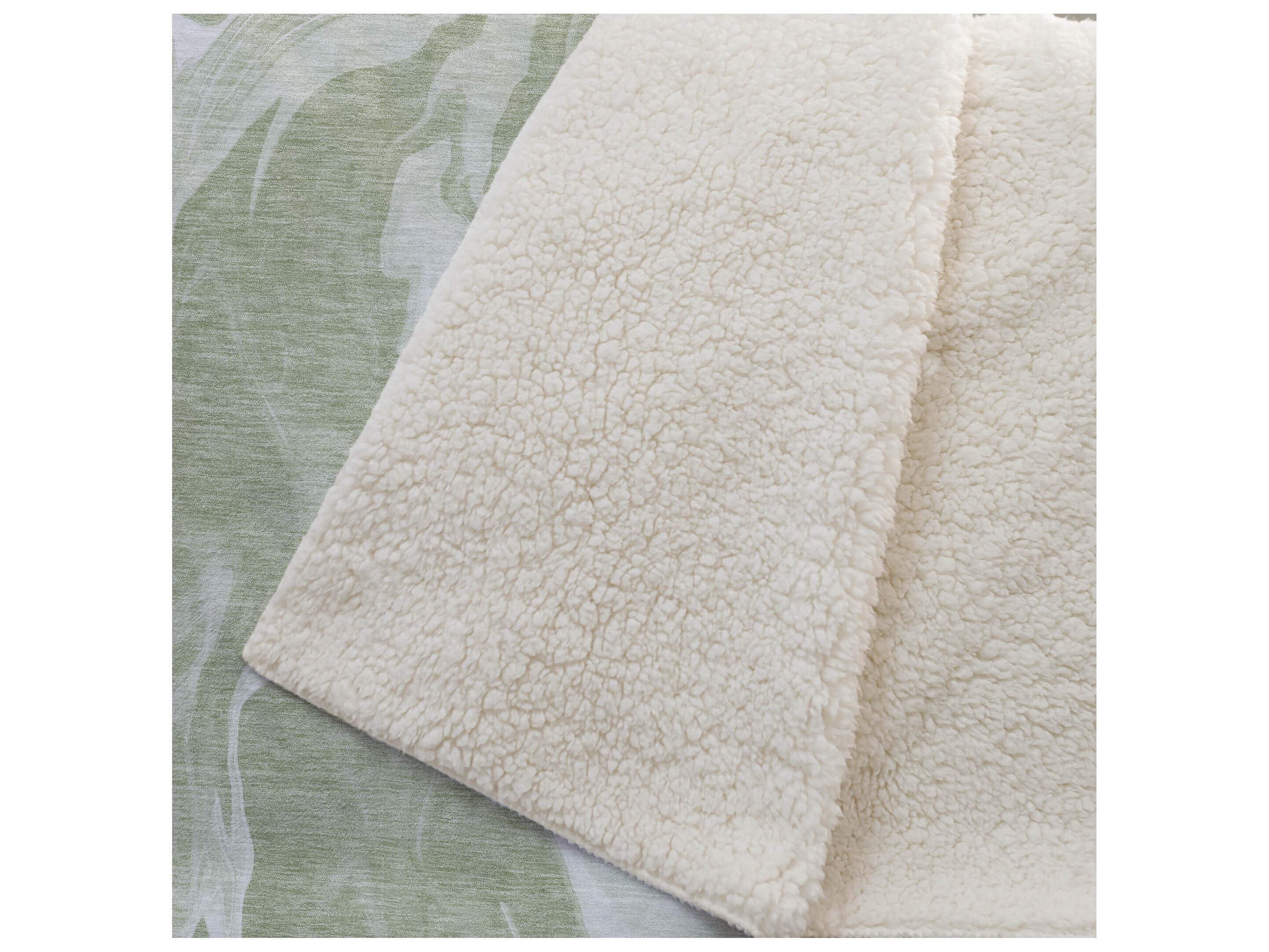 Dalyn Sherpa Green Polyester Throw