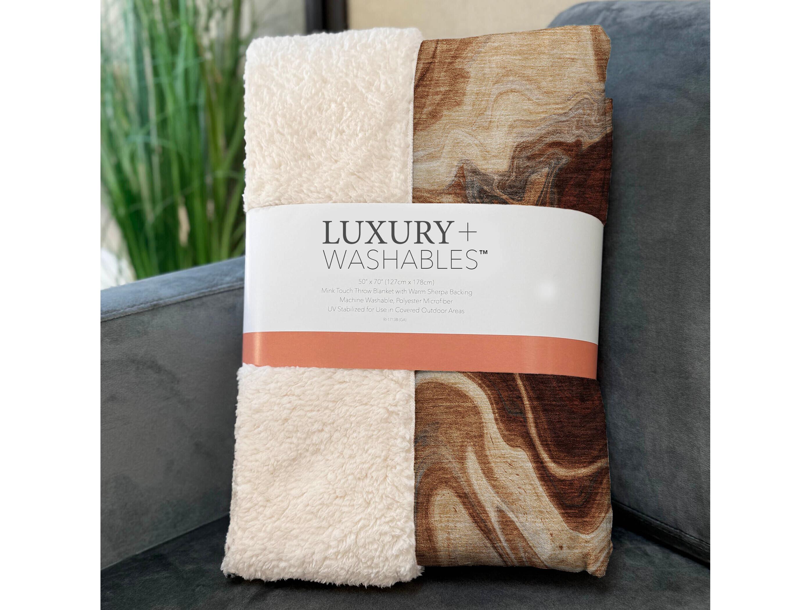 Dalyn Sherpa Orange Polyester Throw