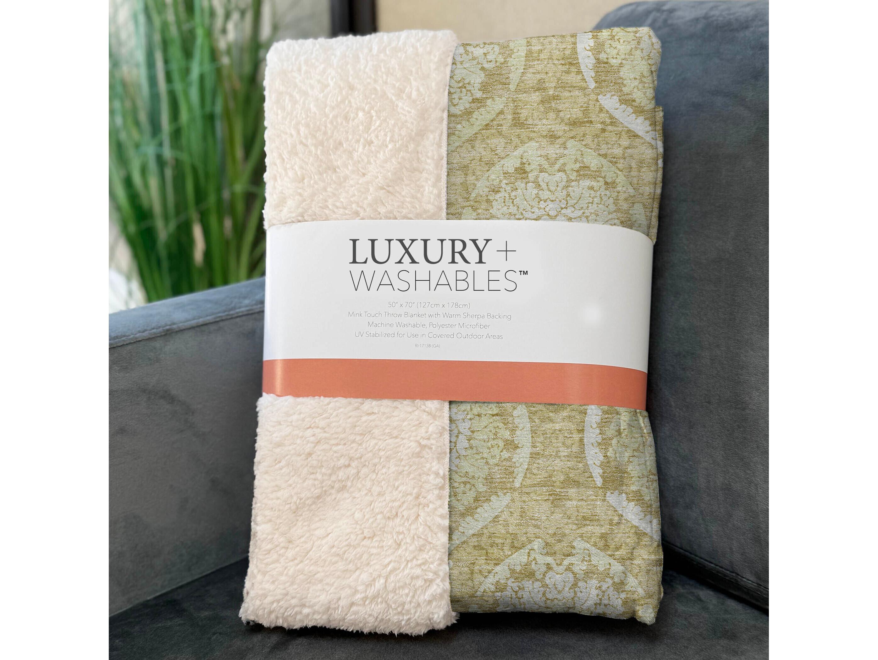 Dalyn Sherpa Gold Polyester Throw