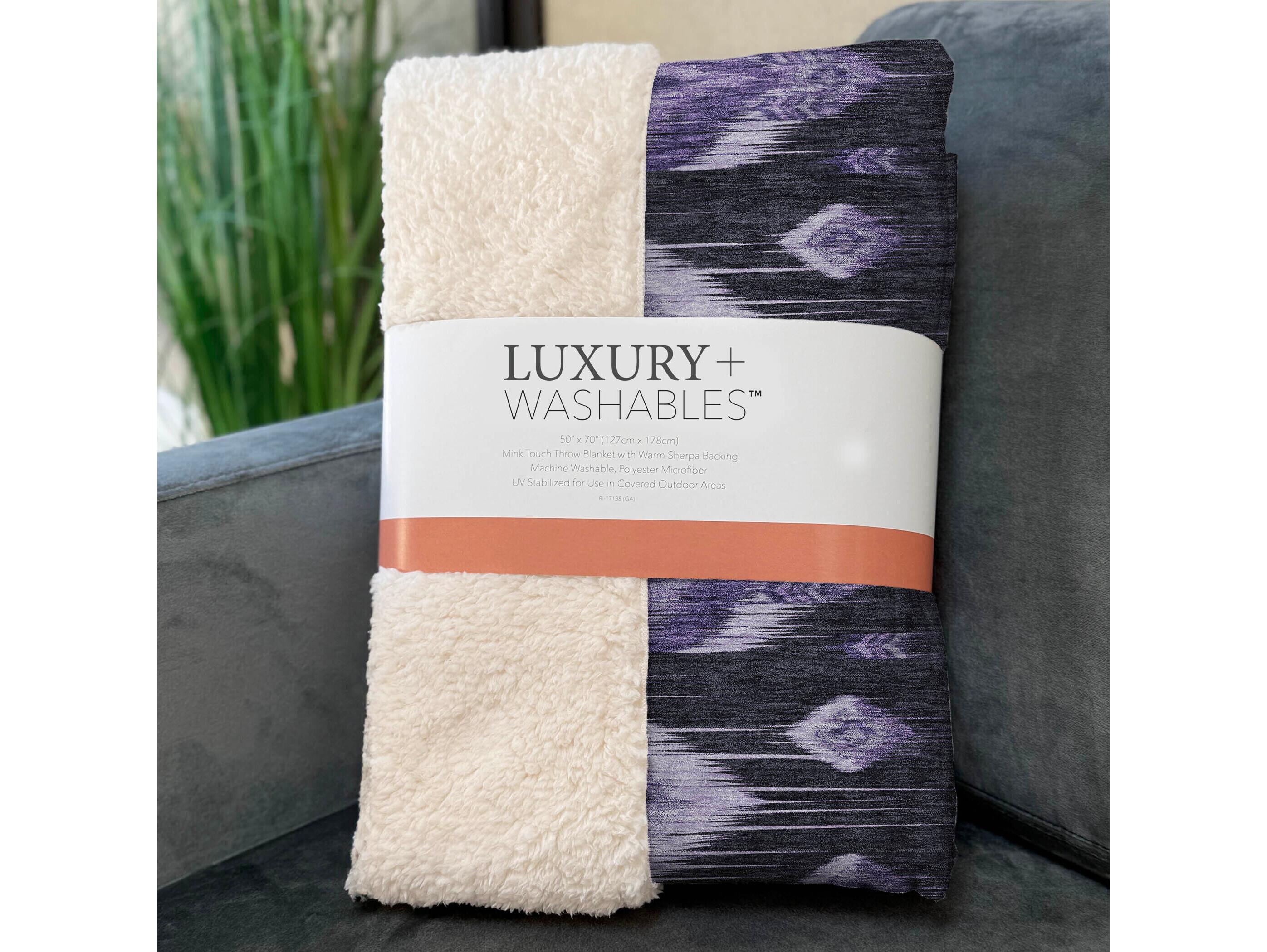 Dalyn Sherpa Purple Polyester Throw