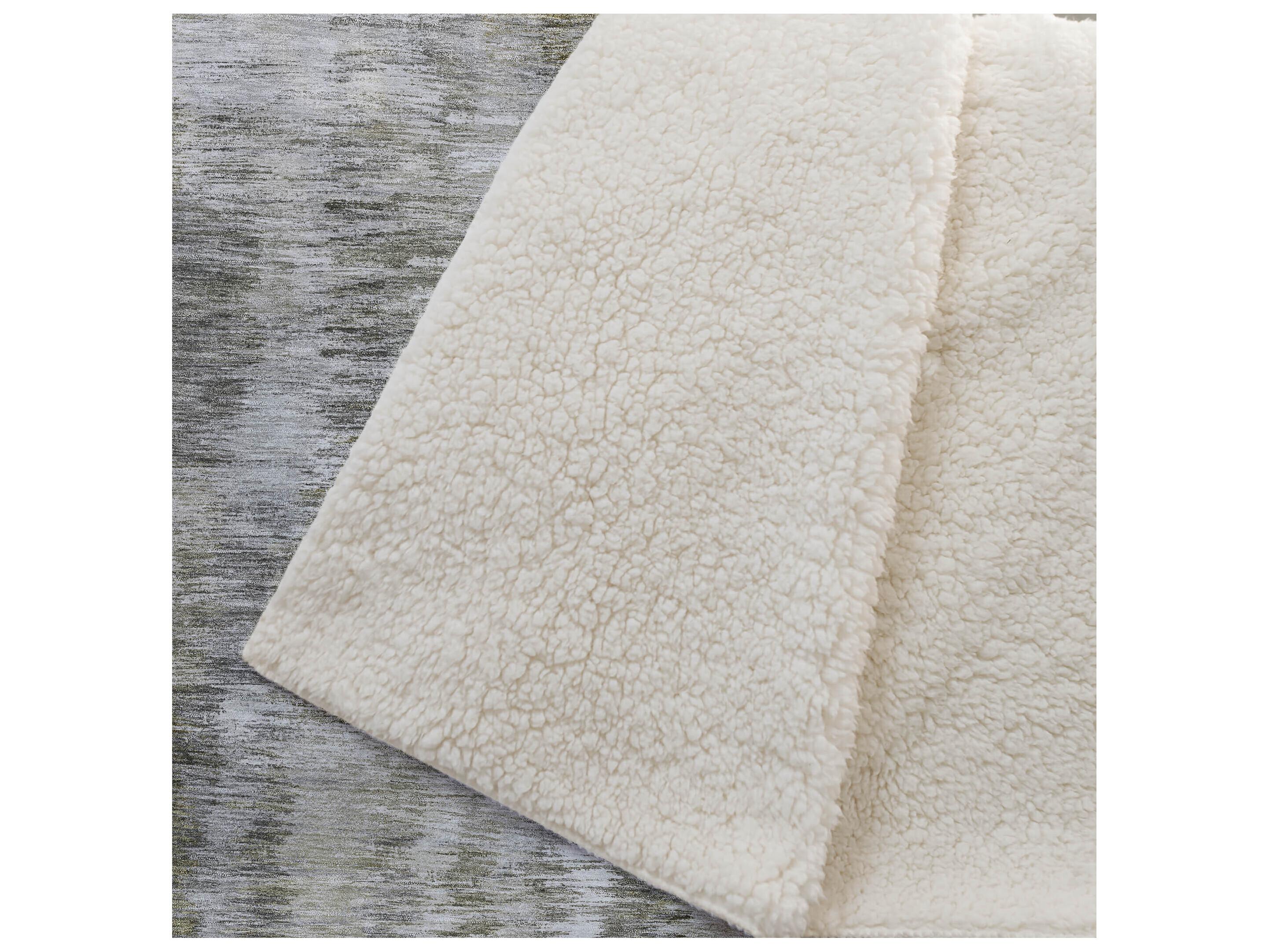 Dalyn Sherpa Brown Polyester Throw