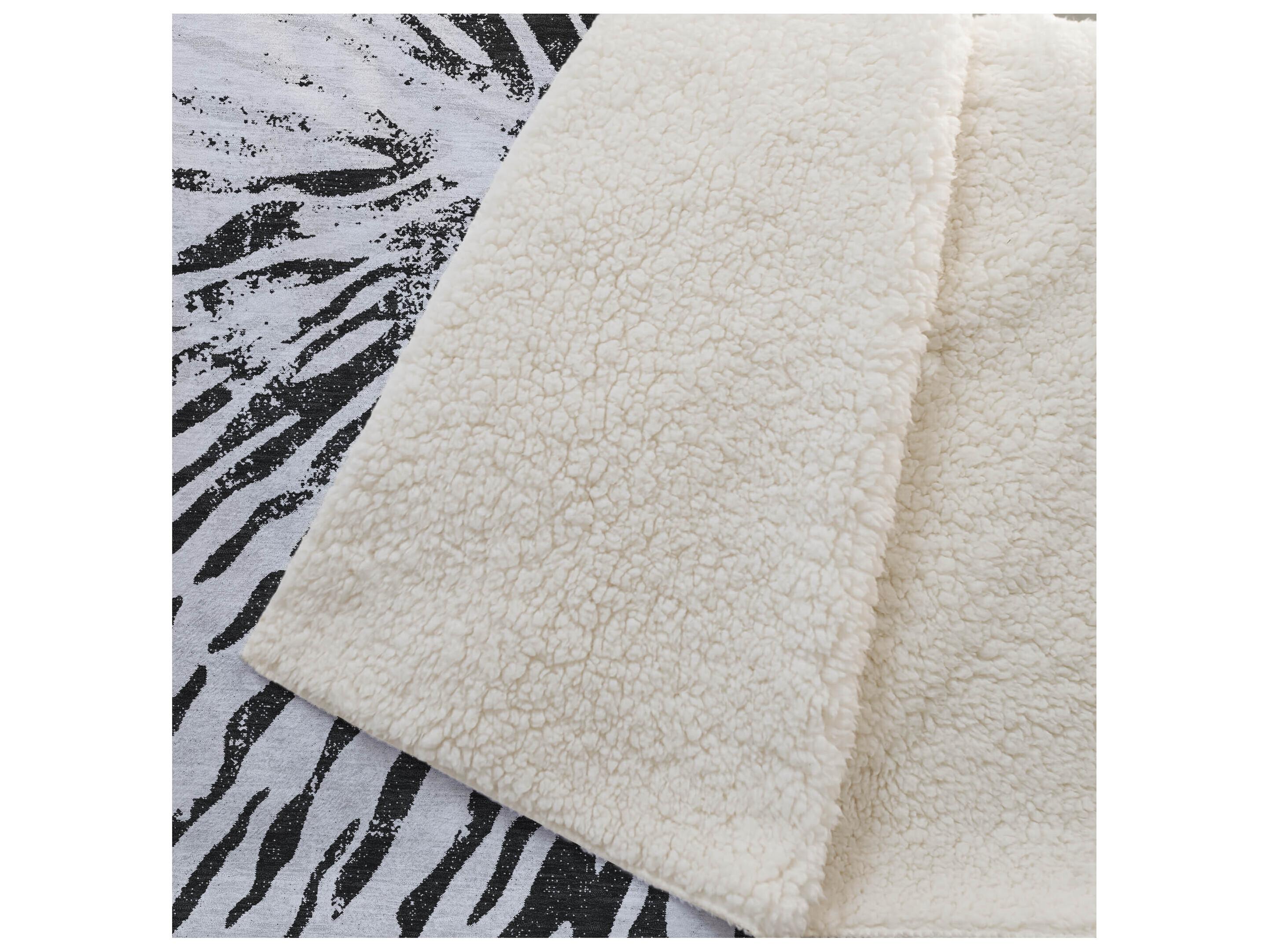 Dalyn Sherpa Ivory Polyester Throw