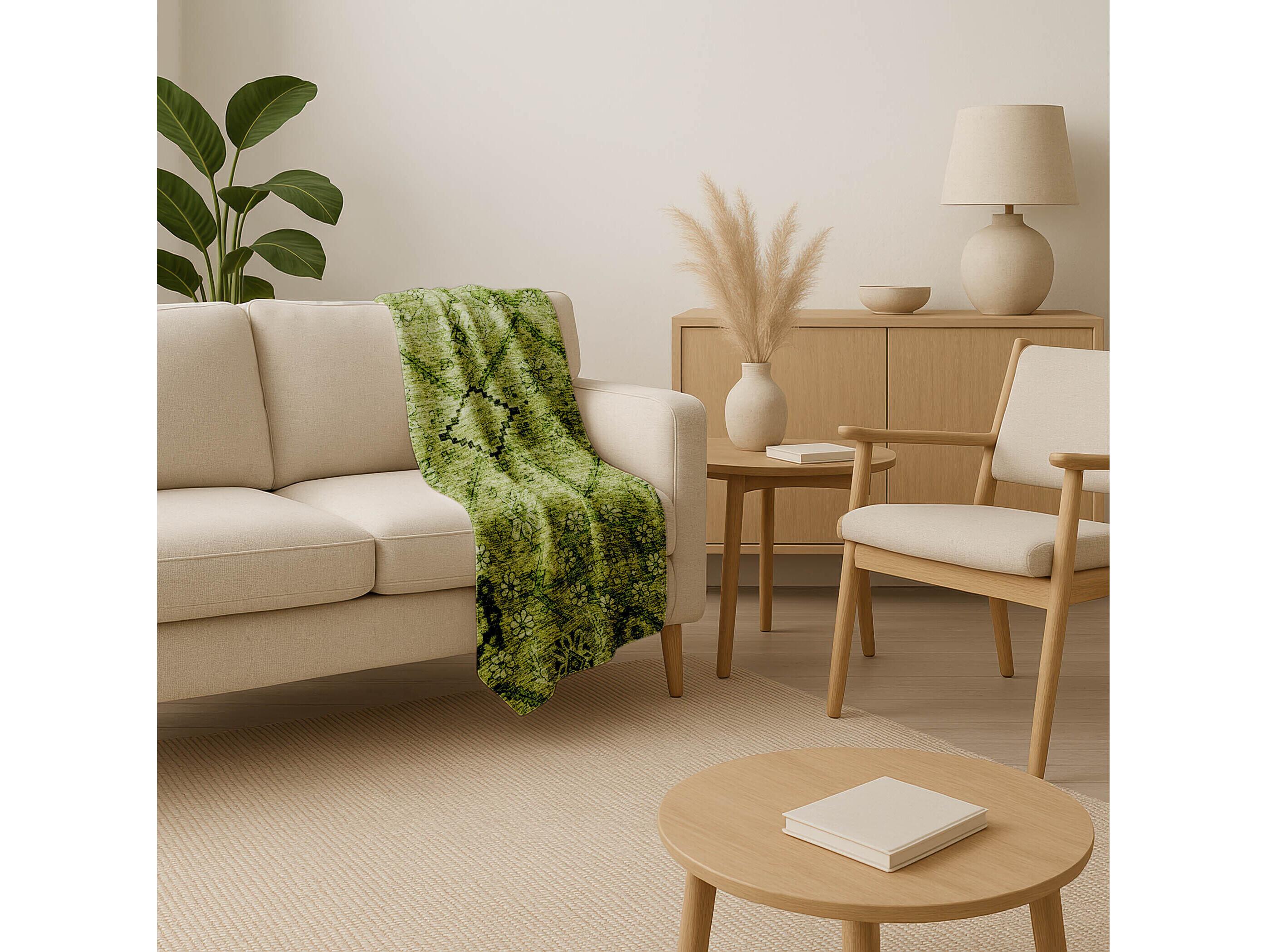 Dalyn Sherpa Green Polyester Throw