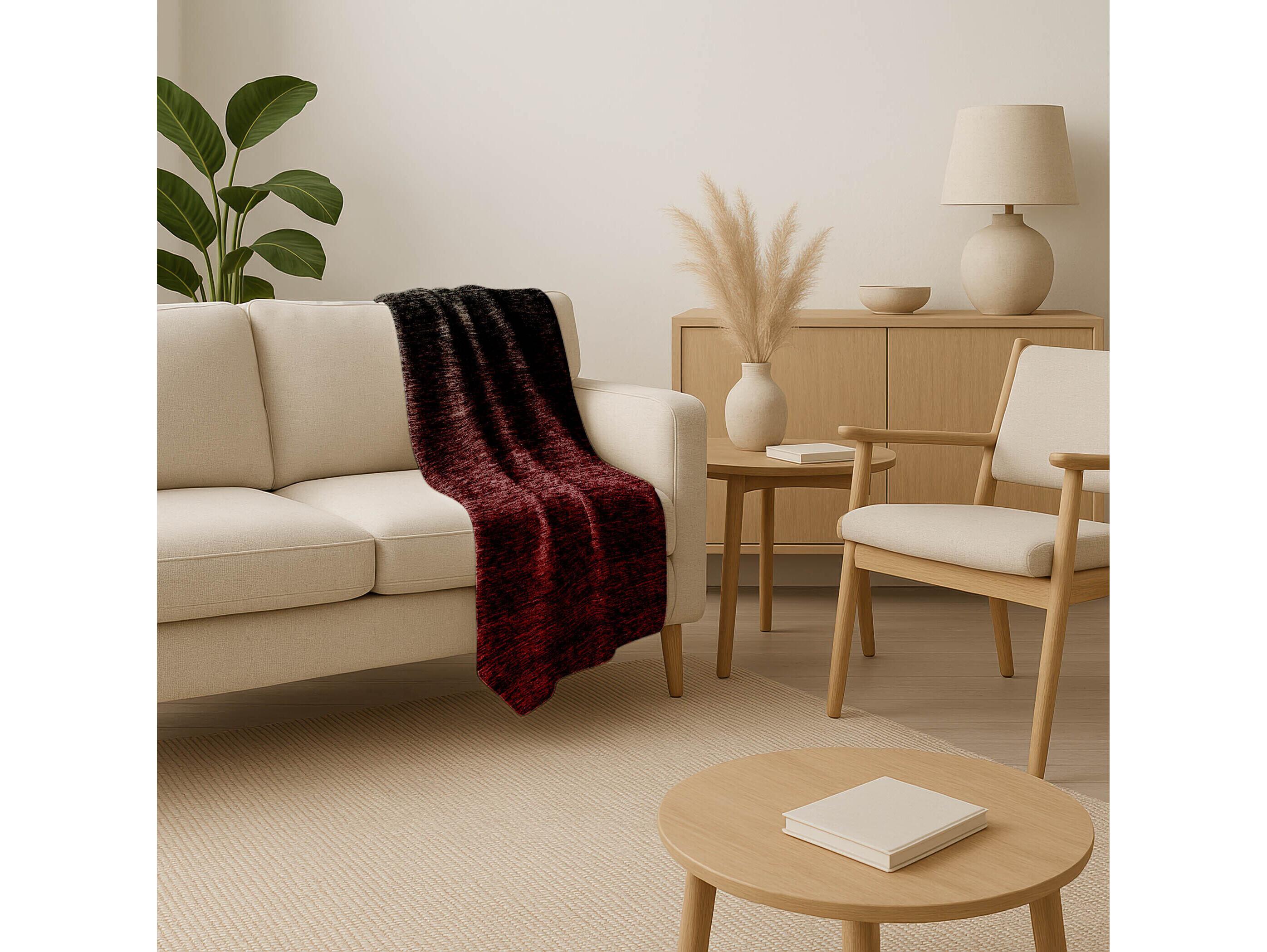 Dalyn Sherpa Red Polyester Throw