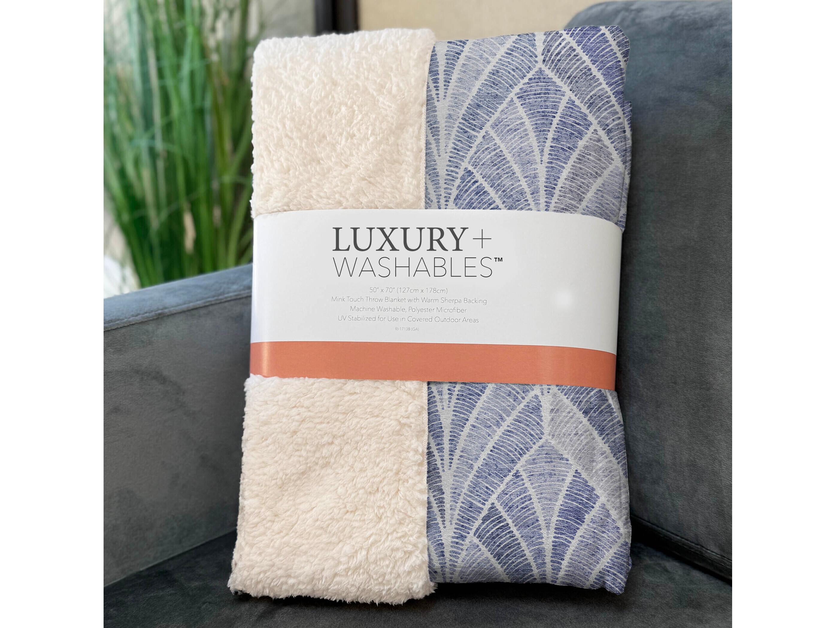 Dalyn Sherpa Blue Polyester Throw