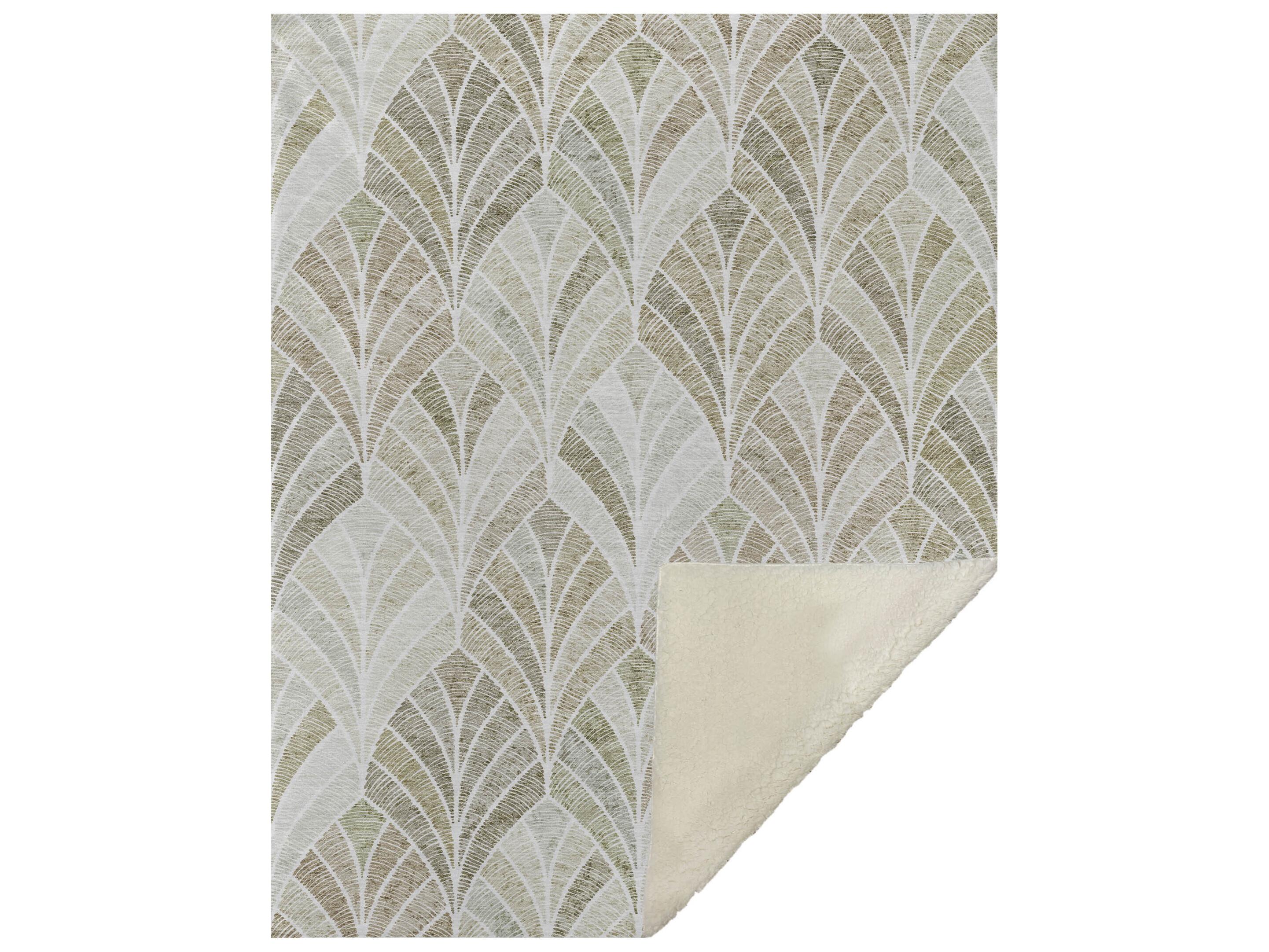 Dalyn Sherpa Brown Polyester Throw