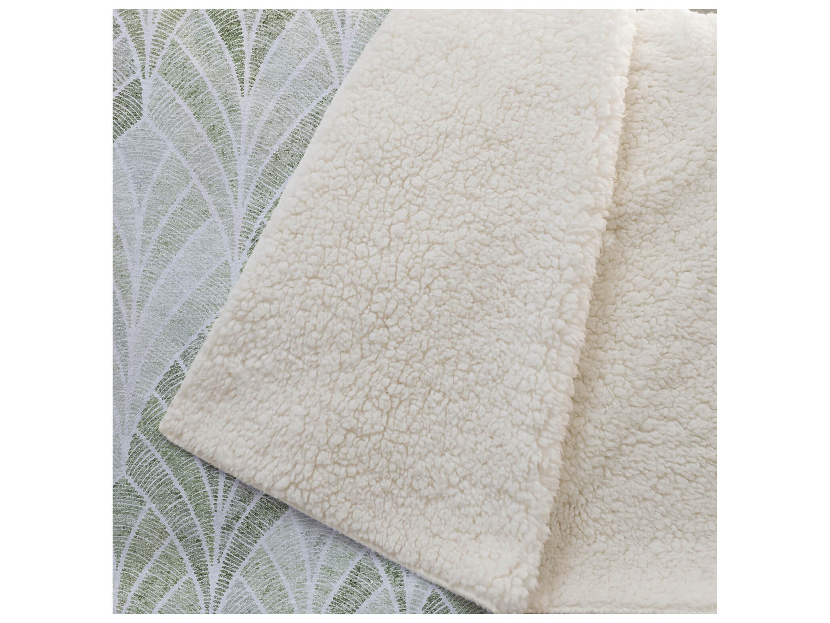 Dalyn Sherpa Green Polyester Throw