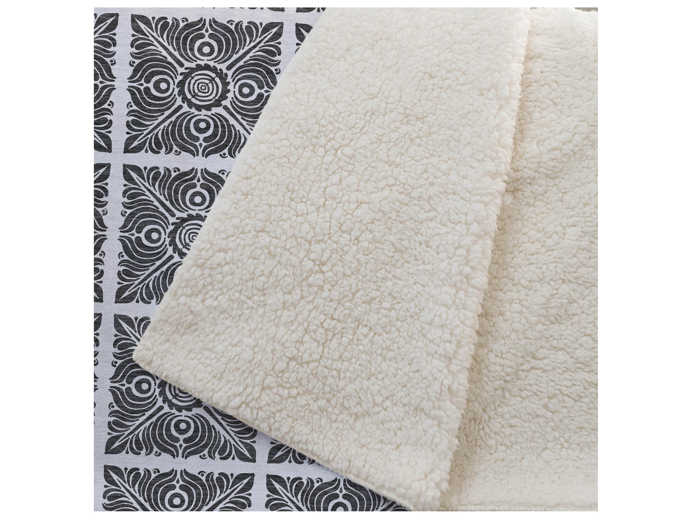 Dalyn Sherpa Ivory Polyester Throw