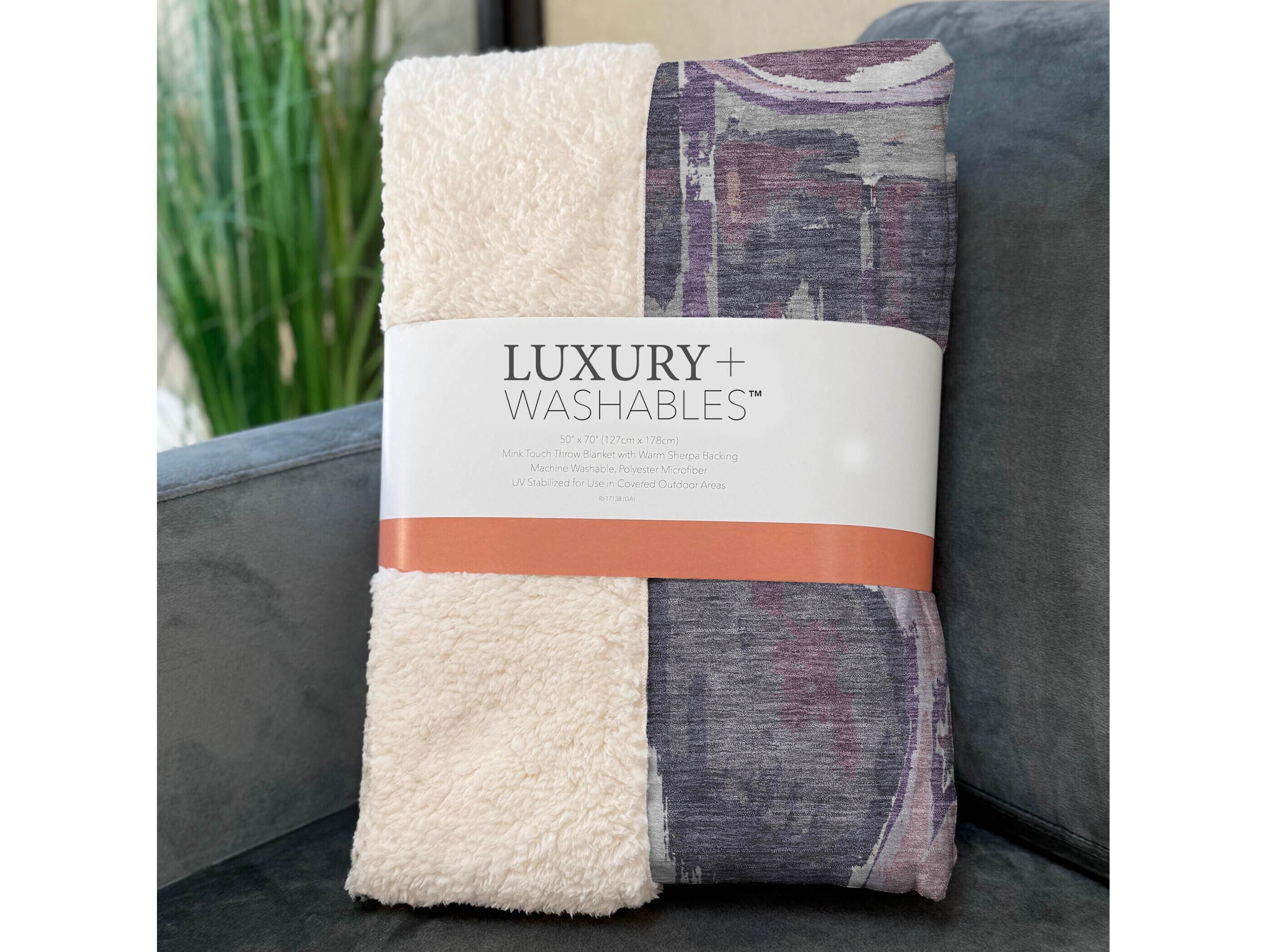 Dalyn Sherpa Purple Polyester Throw