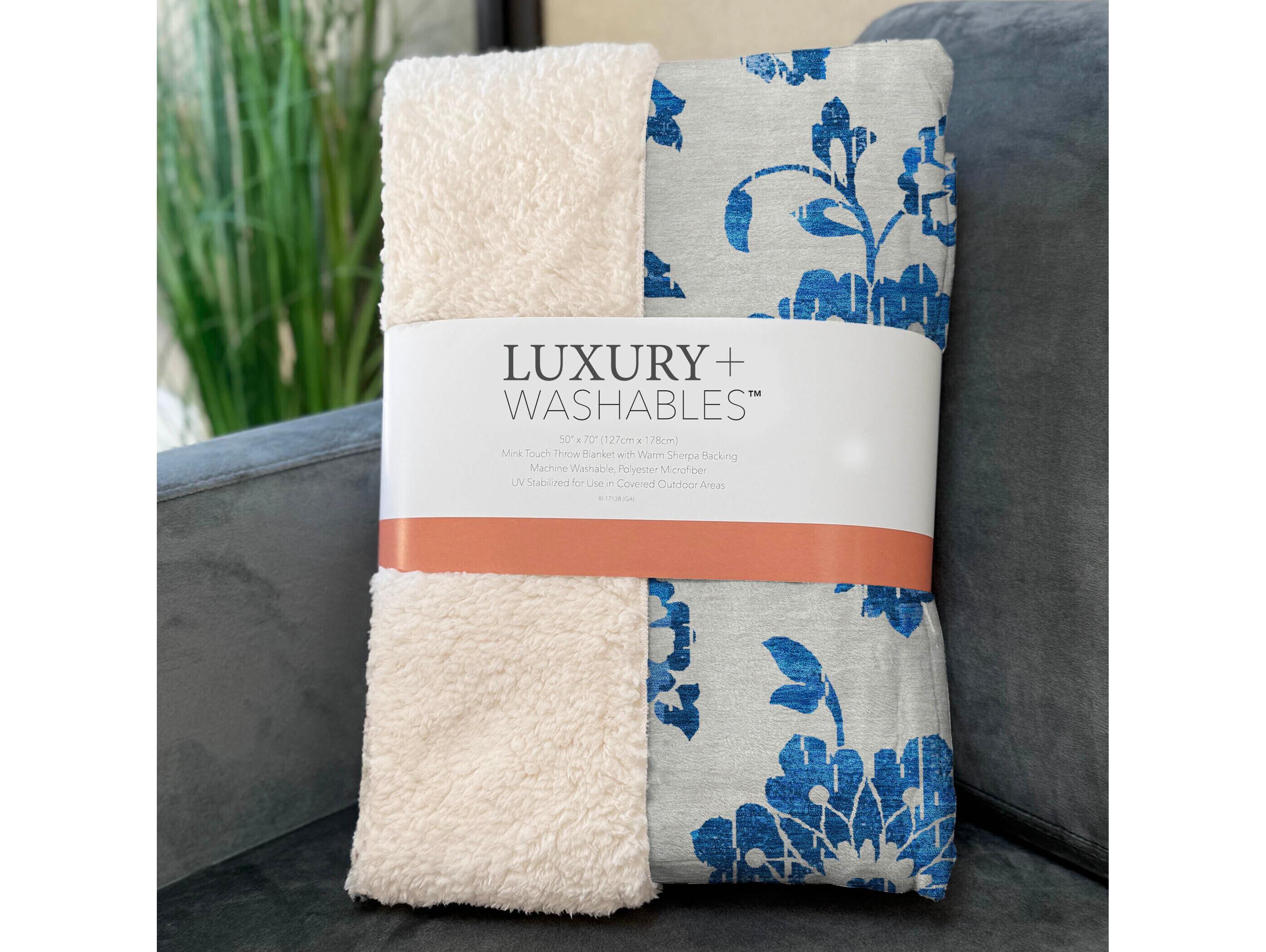 Dalyn Sherpa Ivory Polyester Throw