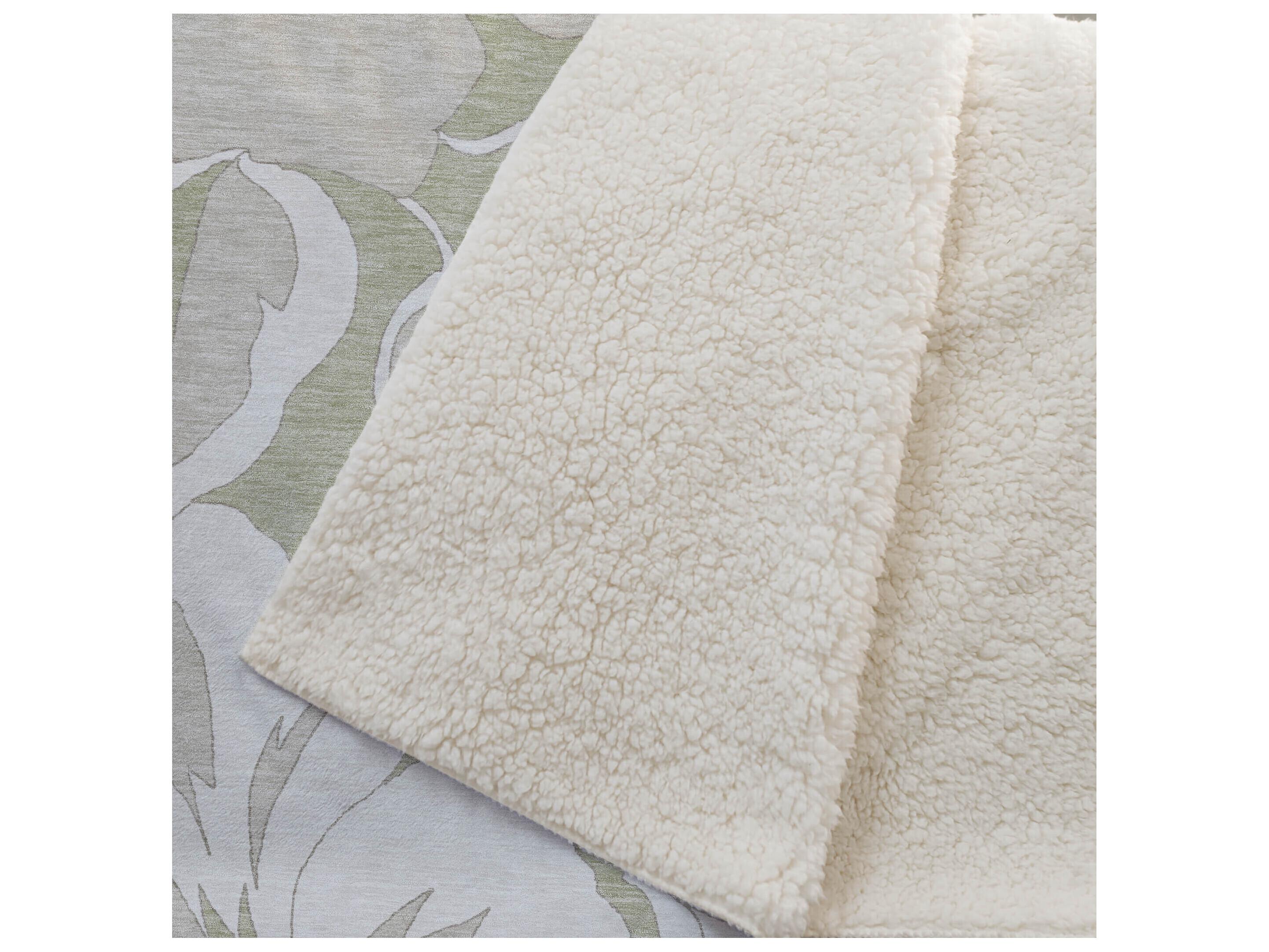 Dalyn Sherpa Green Polyester Throw