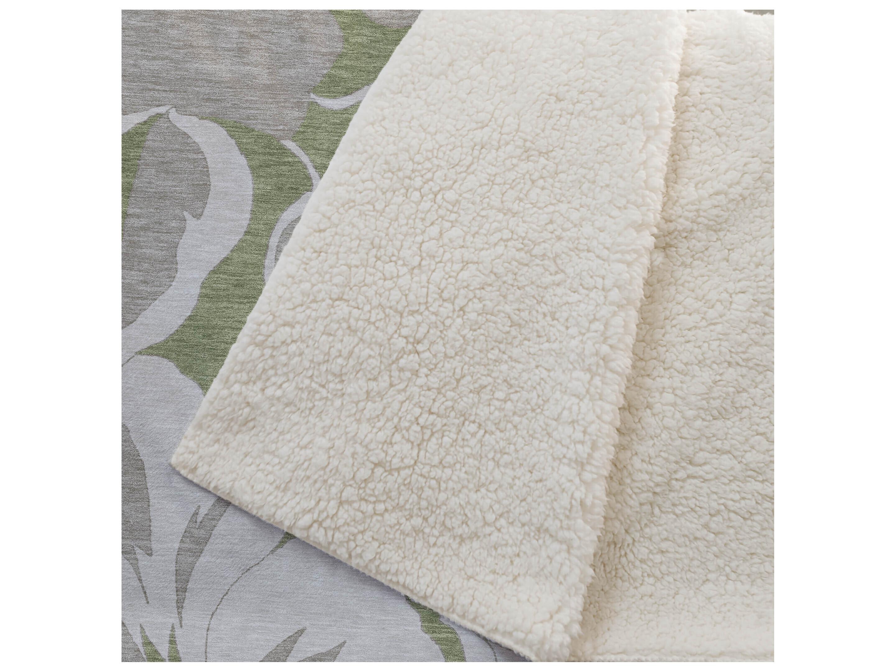 Dalyn Sherpa Green Polyester Throw