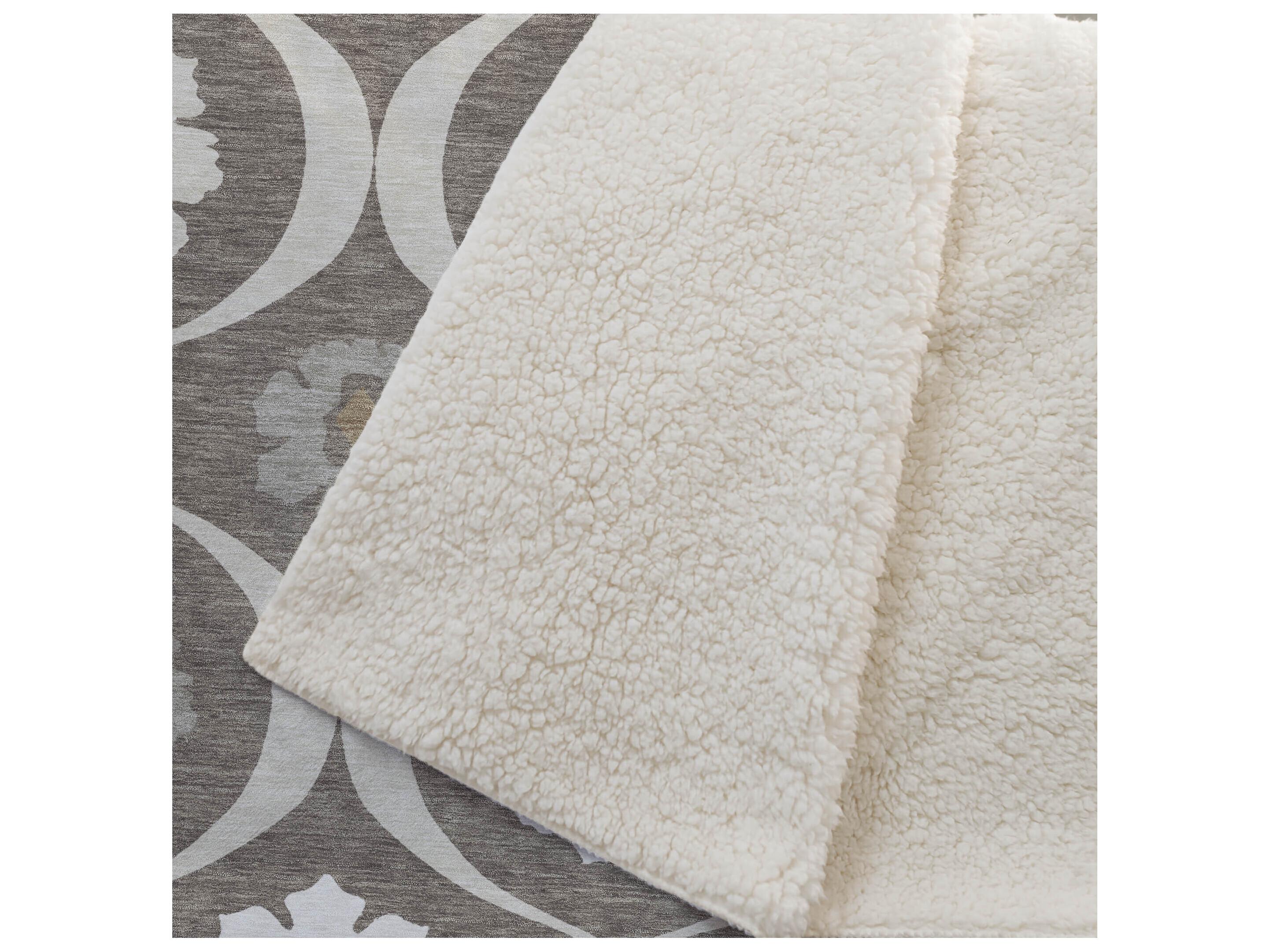 Dalyn Sherpa Brown Polyester Throw