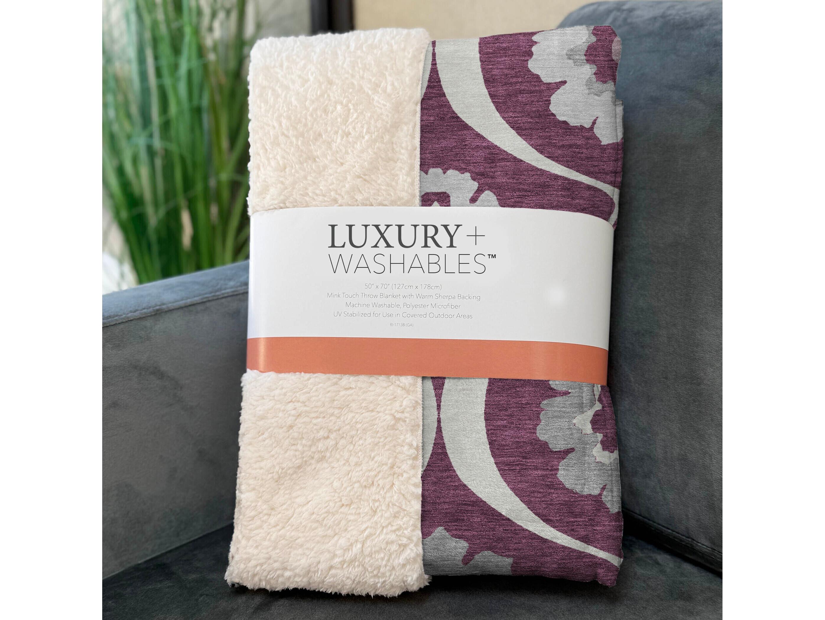 Dalyn Sherpa Purple Polyester Throw