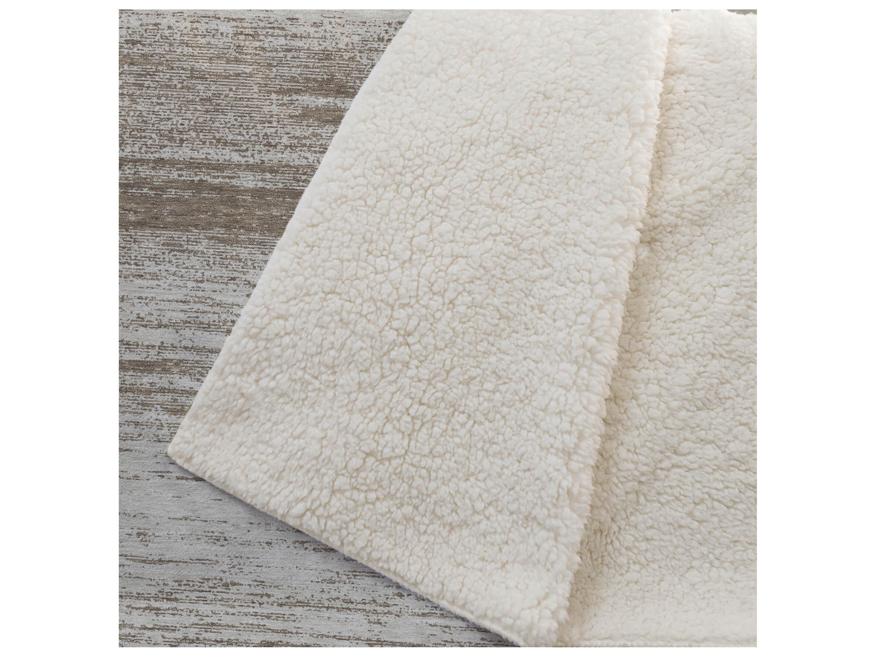 Dalyn Sherpa Brown Polyester Throw