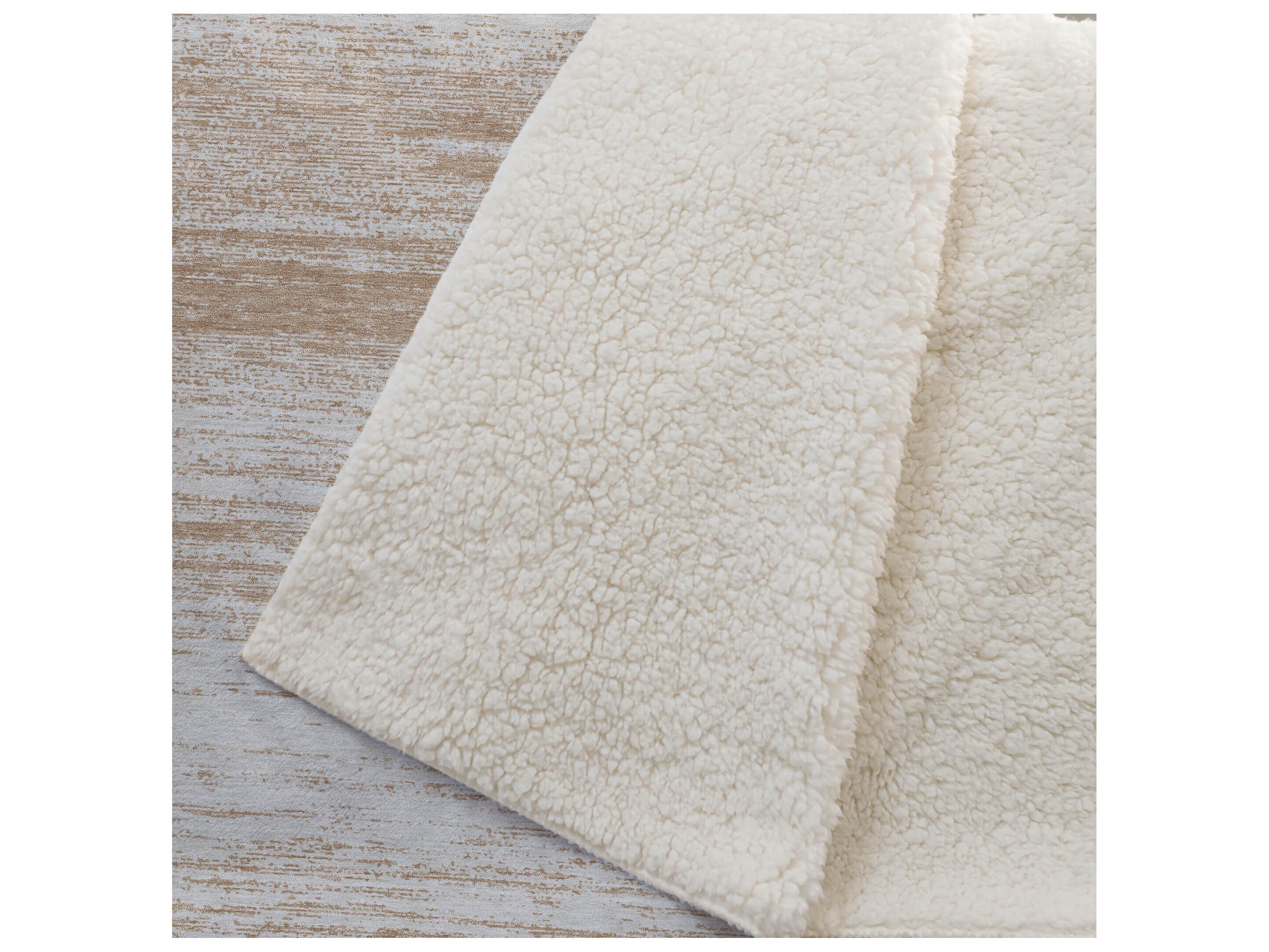 Dalyn Sherpa Orange Polyester Throw