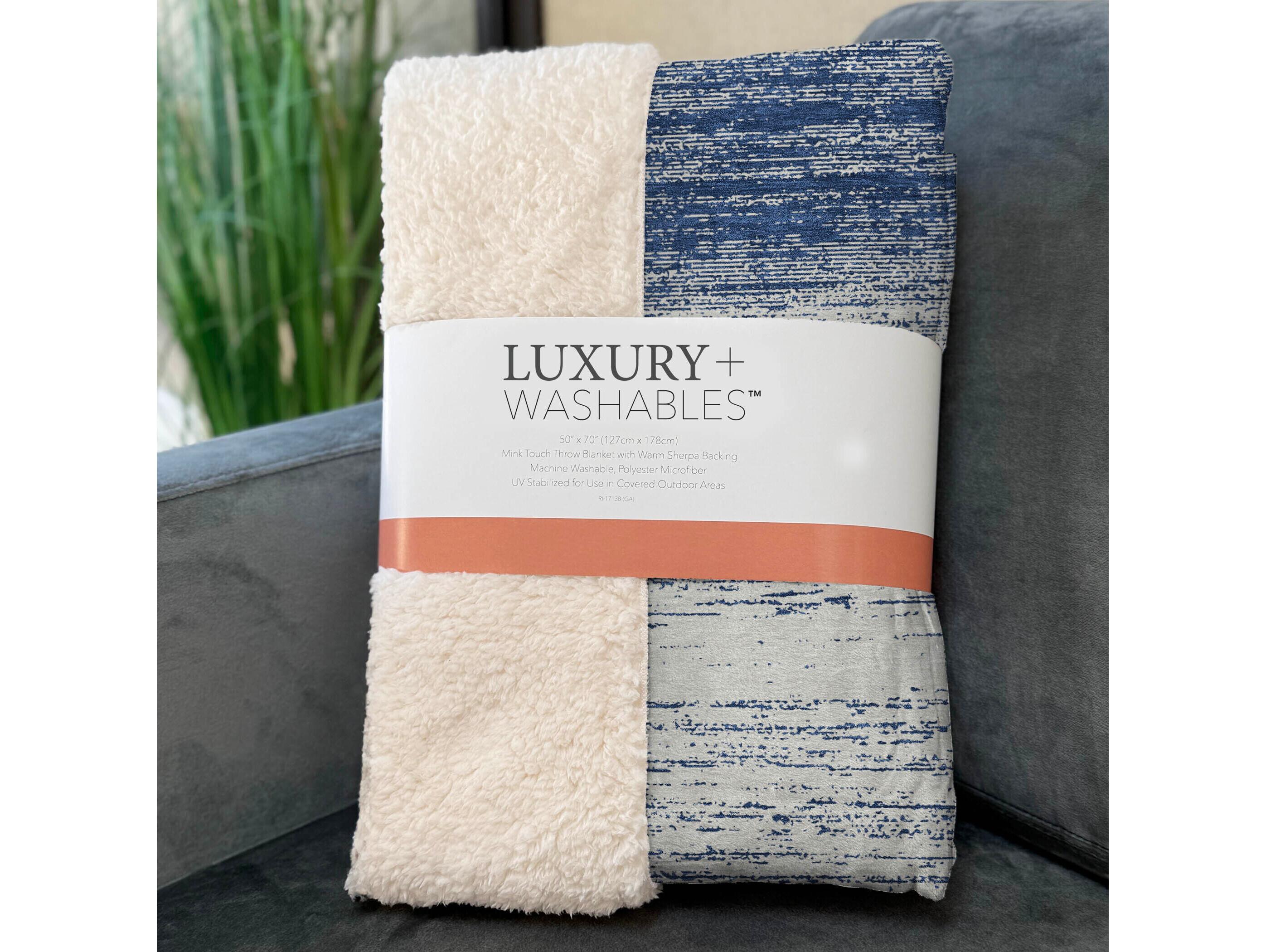 Dalyn Sherpa Blue Polyester Throw