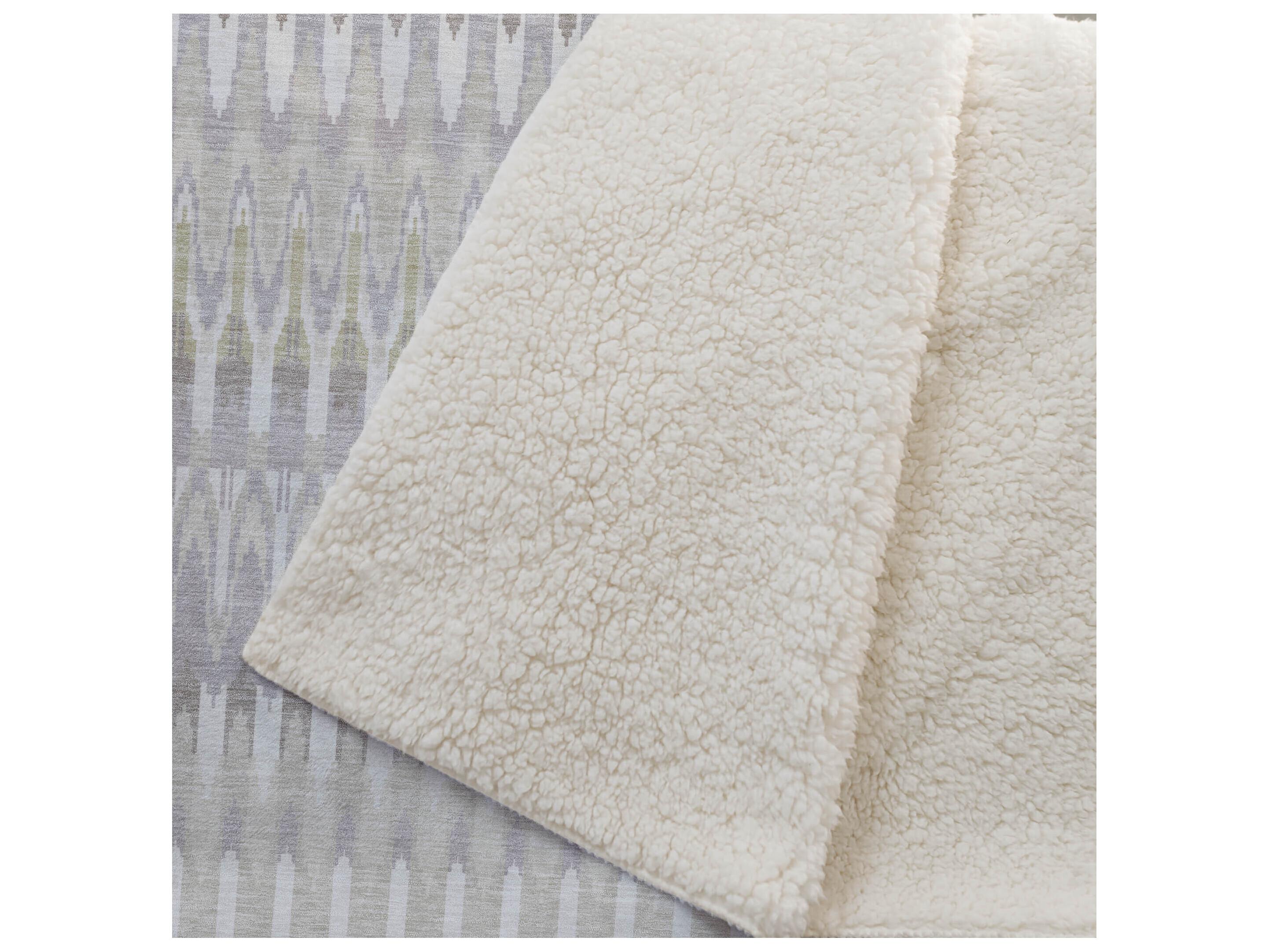 Dalyn Sherpa Brown Polyester Throw