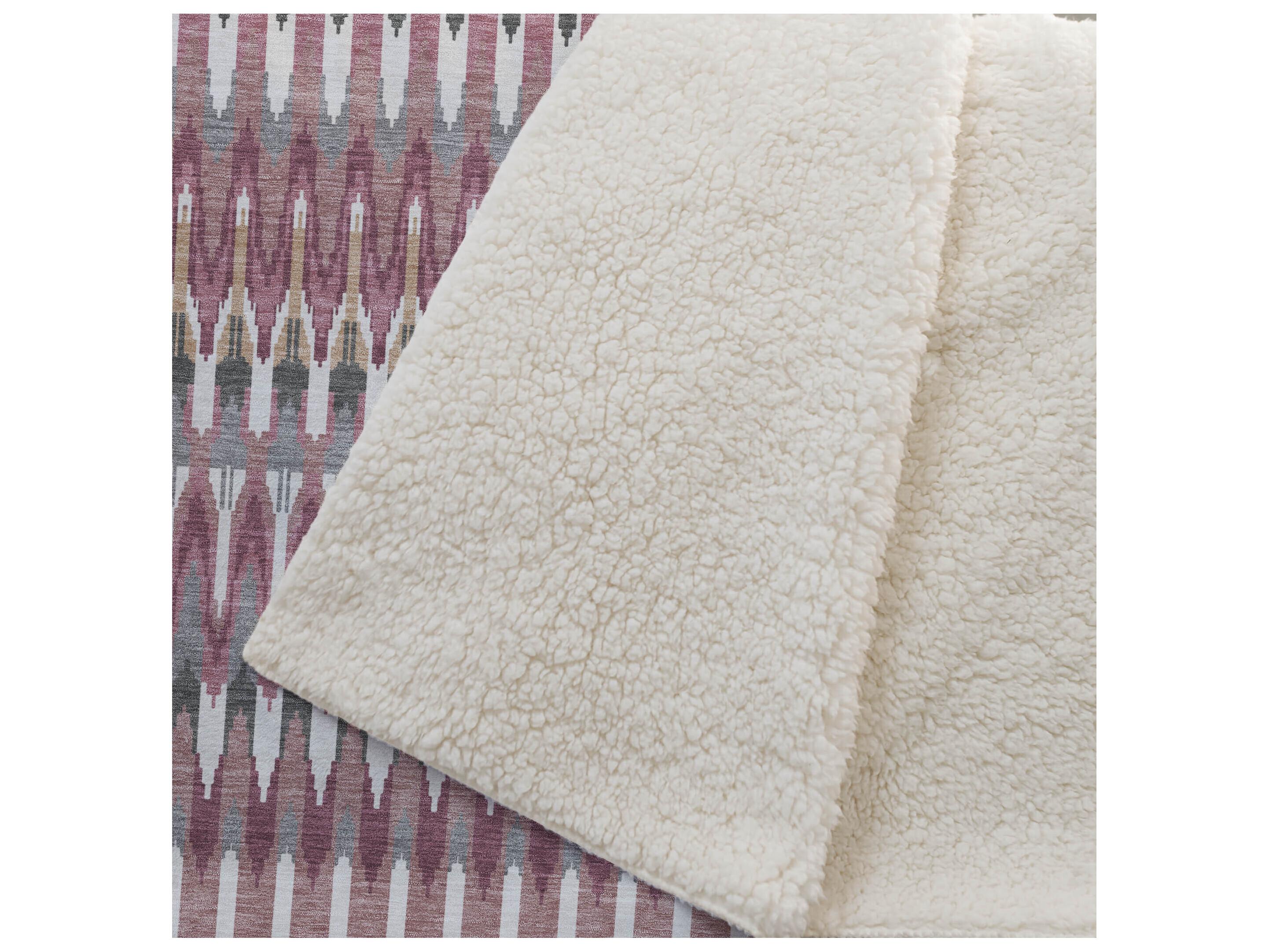 Dalyn Sherpa Pink Polyester Throw