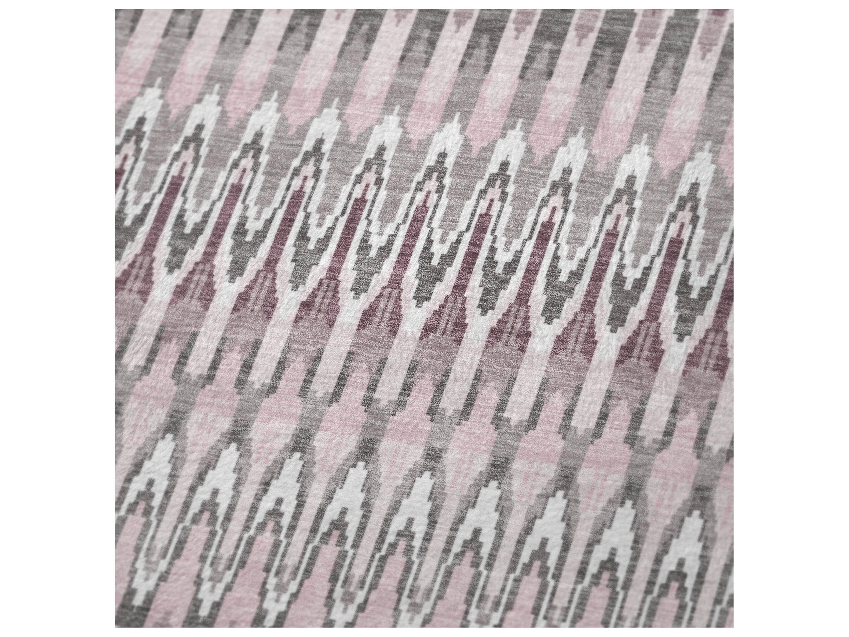 Dalyn Sherpa Pink Polyester Throw