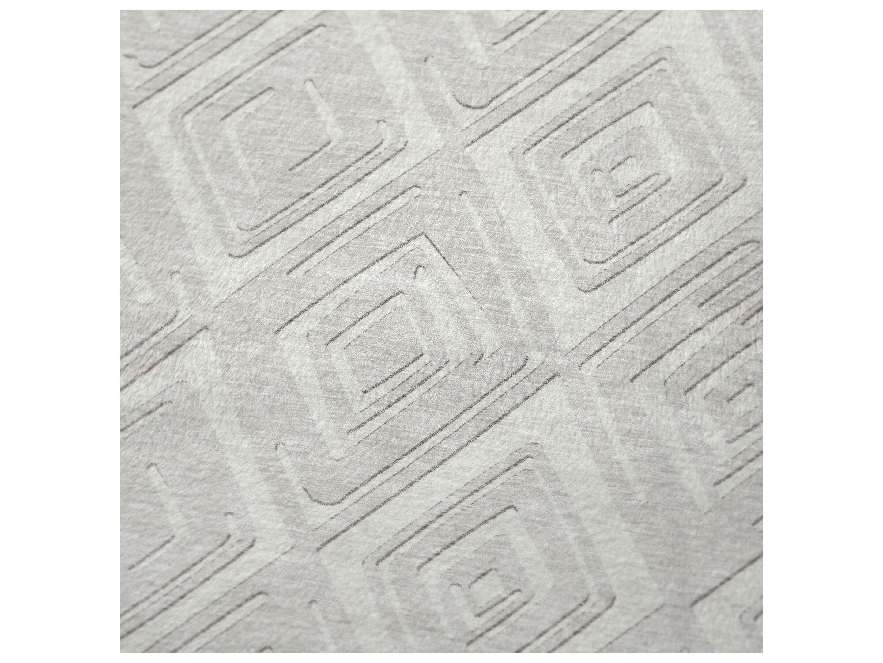 Dalyn Sherpa Ivory Polyester Throw