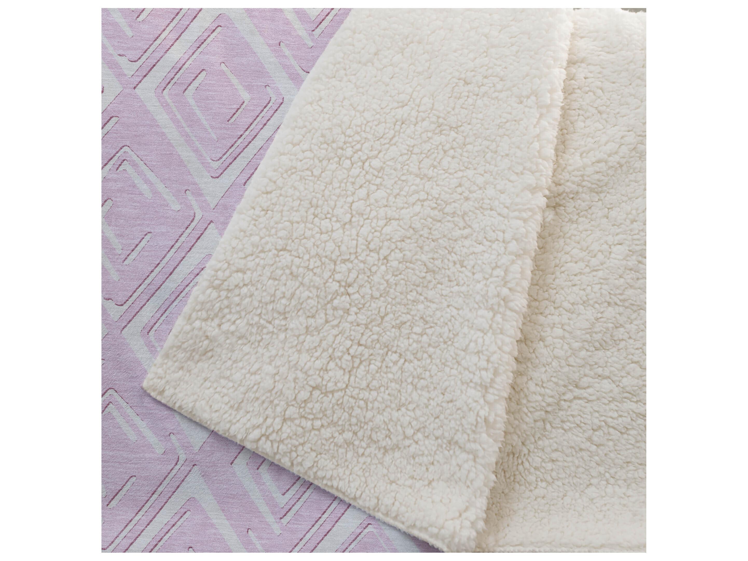 Dalyn Sherpa Pink Polyester Throw