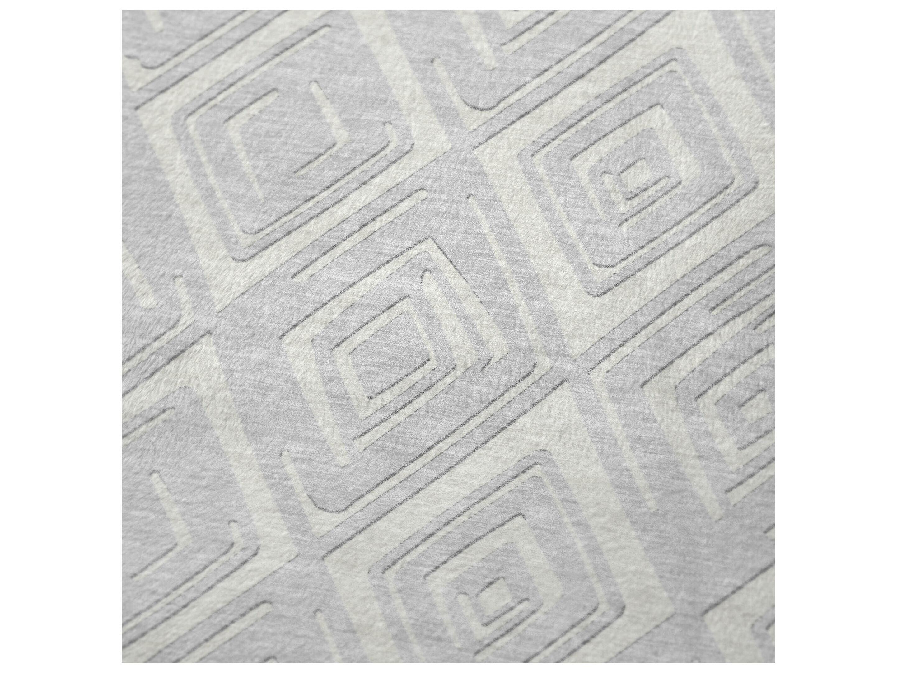 Dalyn Sherpa Gray Polyester Throw