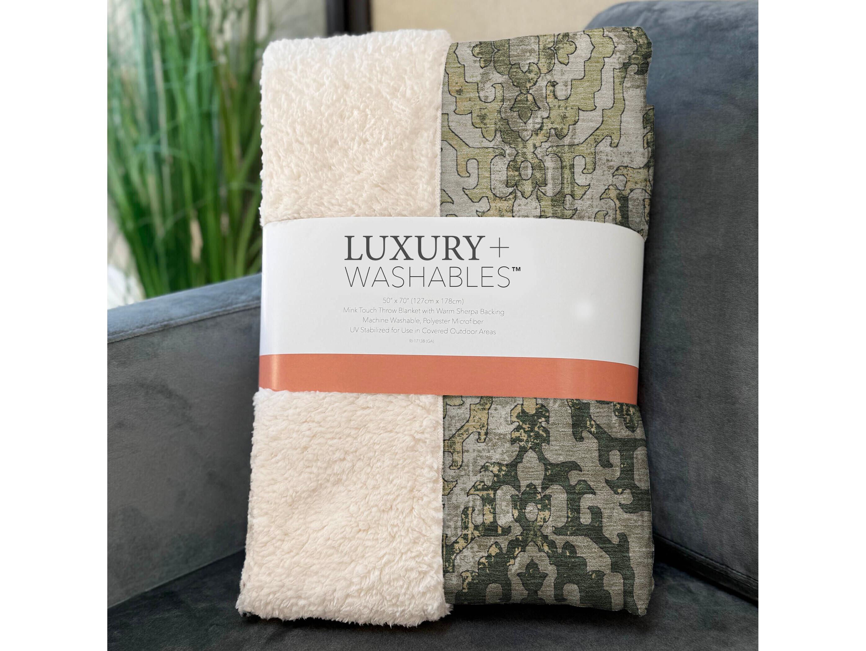 Dalyn Sherpa Green Polyester Throw