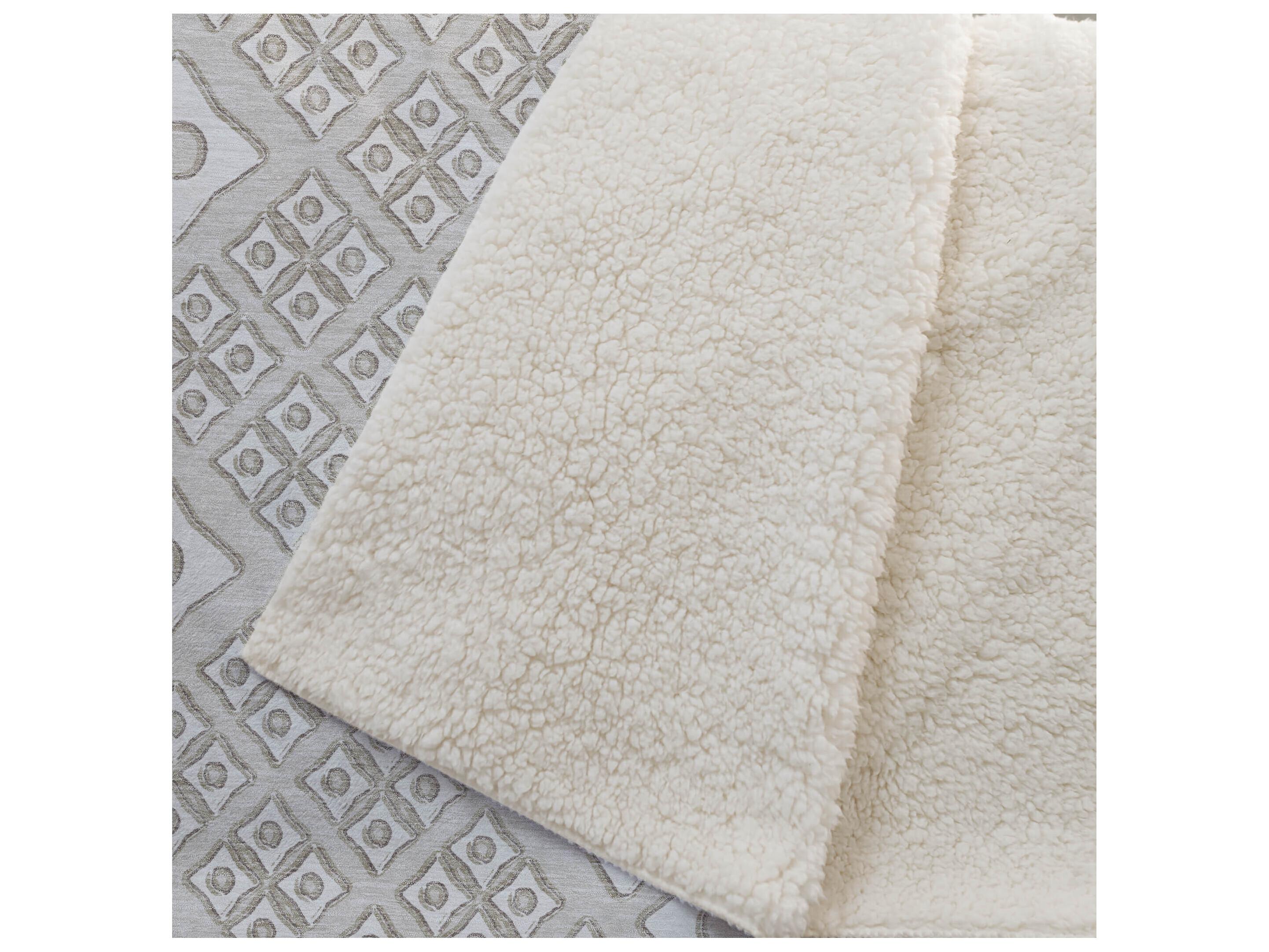 Dalyn Sherpa Brown Polyester Throw