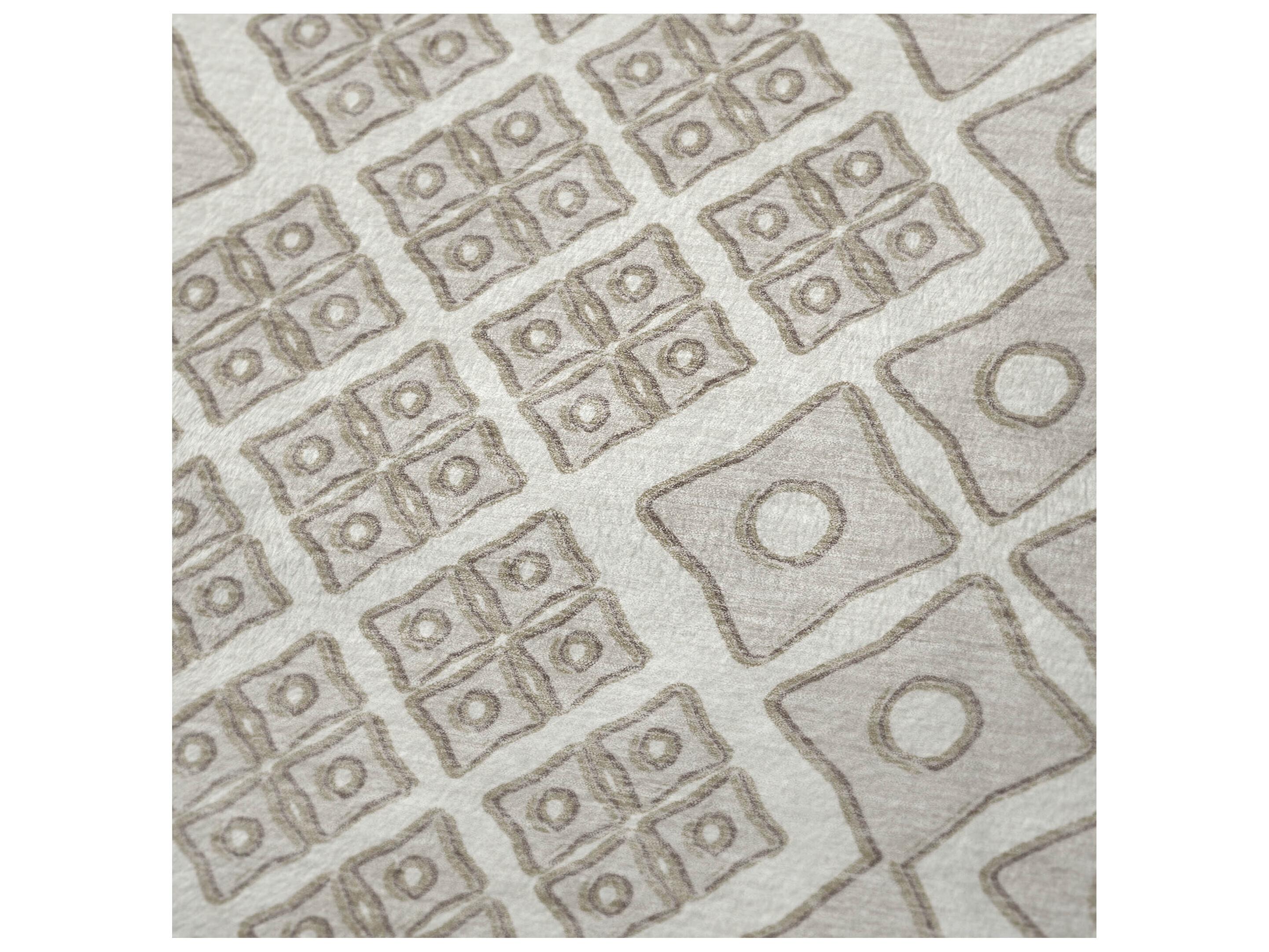 Dalyn Sherpa Ivory Polyester Throw