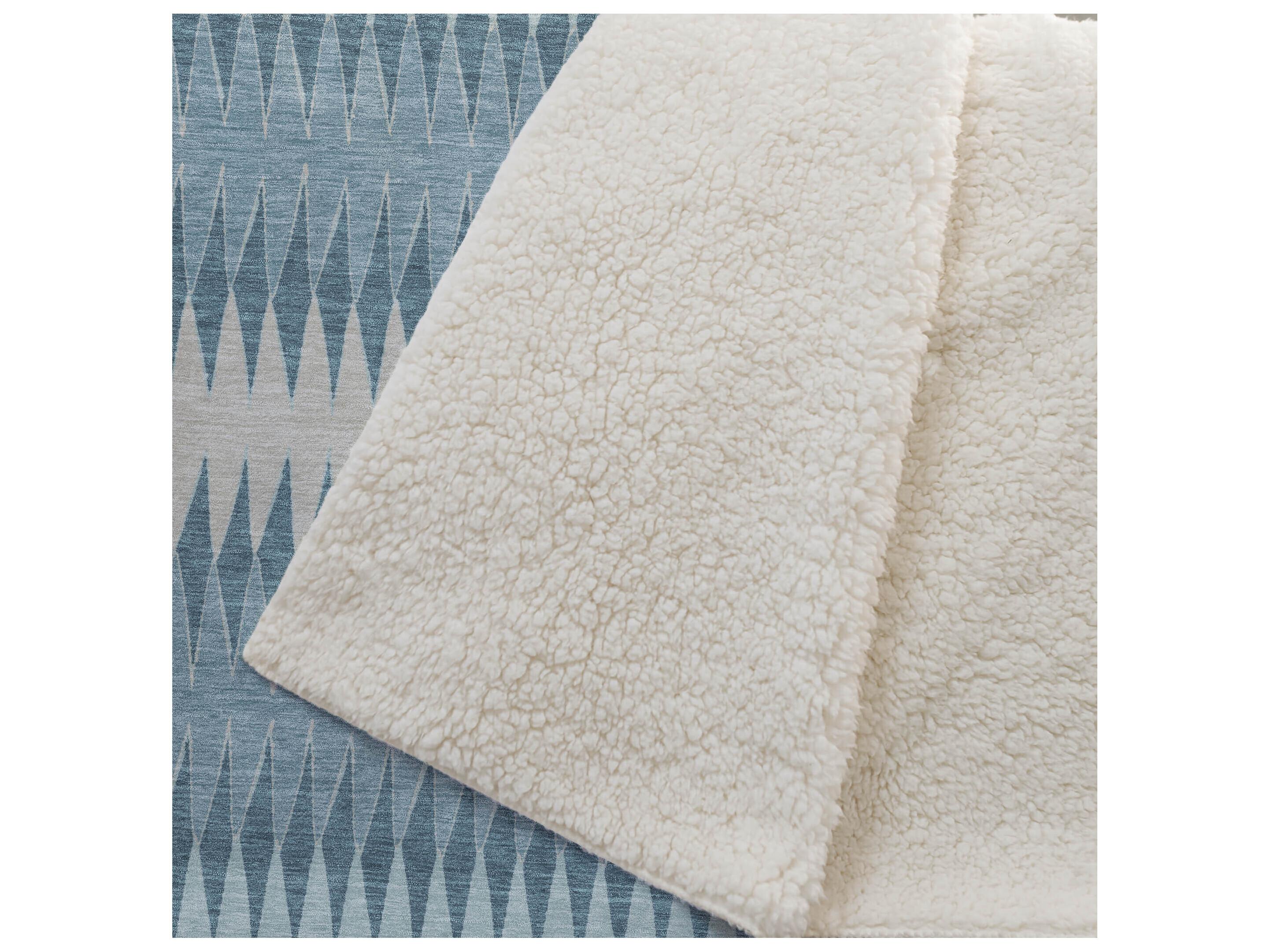 Dalyn Sherpa Teal Polyester Throw