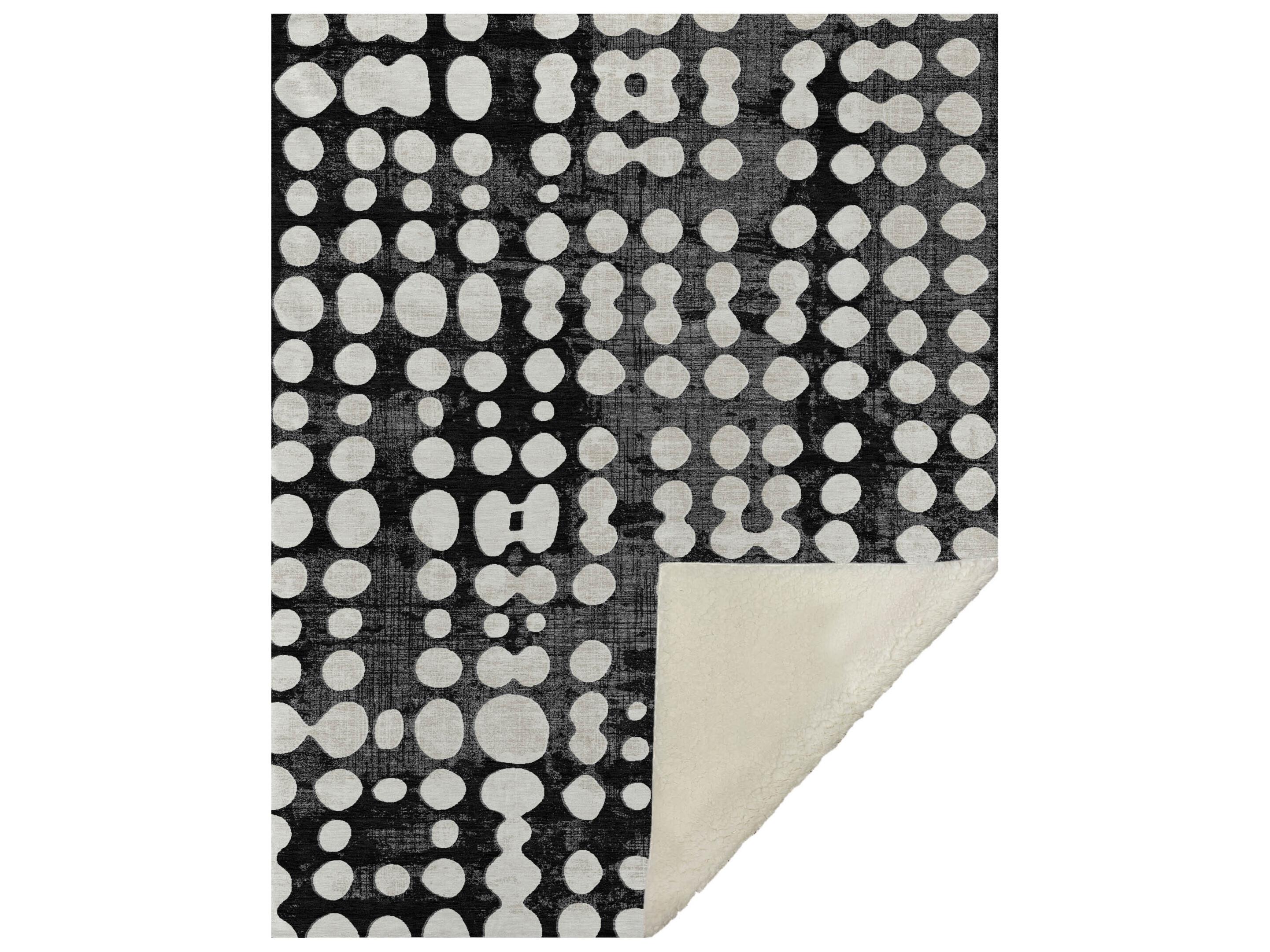 Dalyn Sherpa Black Polyester Throw