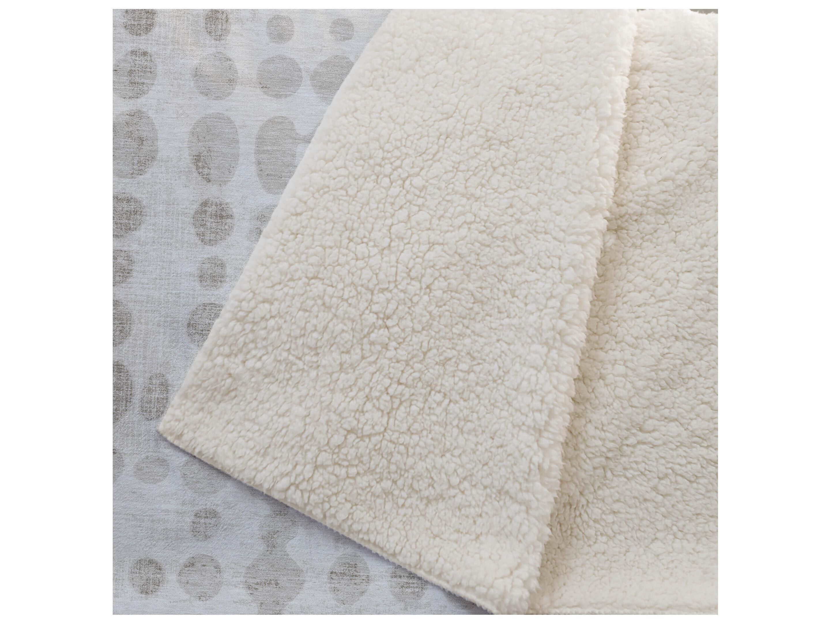 Dalyn Sherpa Ivory Polyester Throw