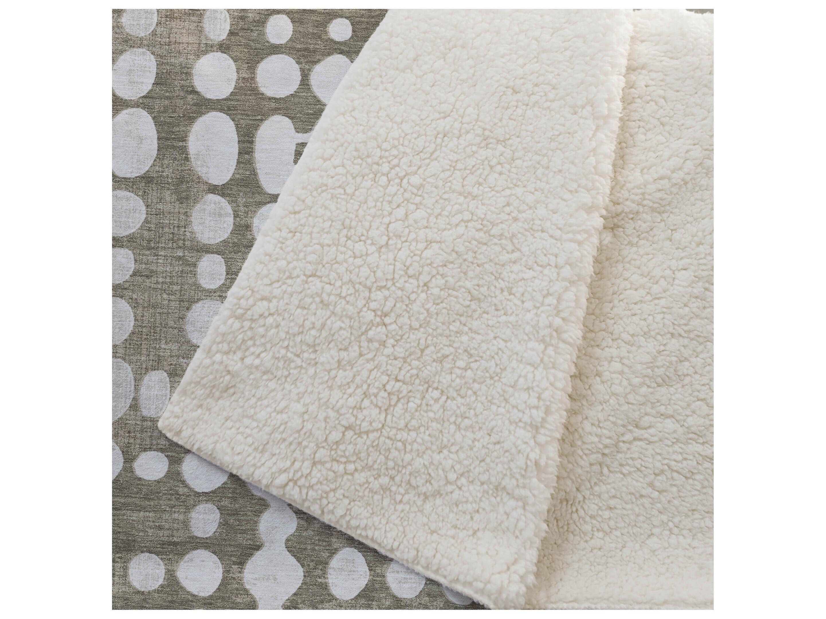 Dalyn Sherpa Brown Polyester Throw