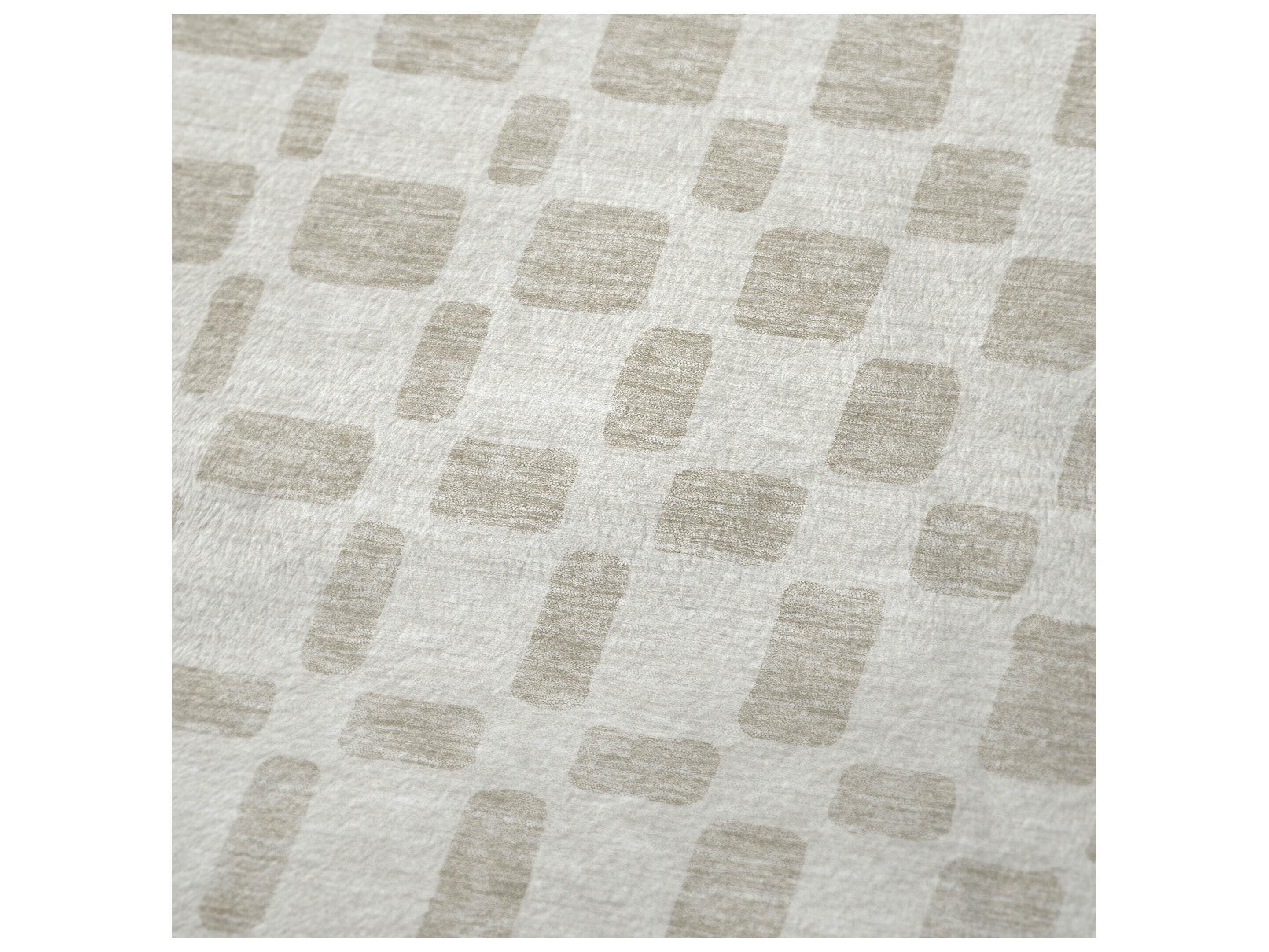 Dalyn Sherpa Ivory Polyester Throw