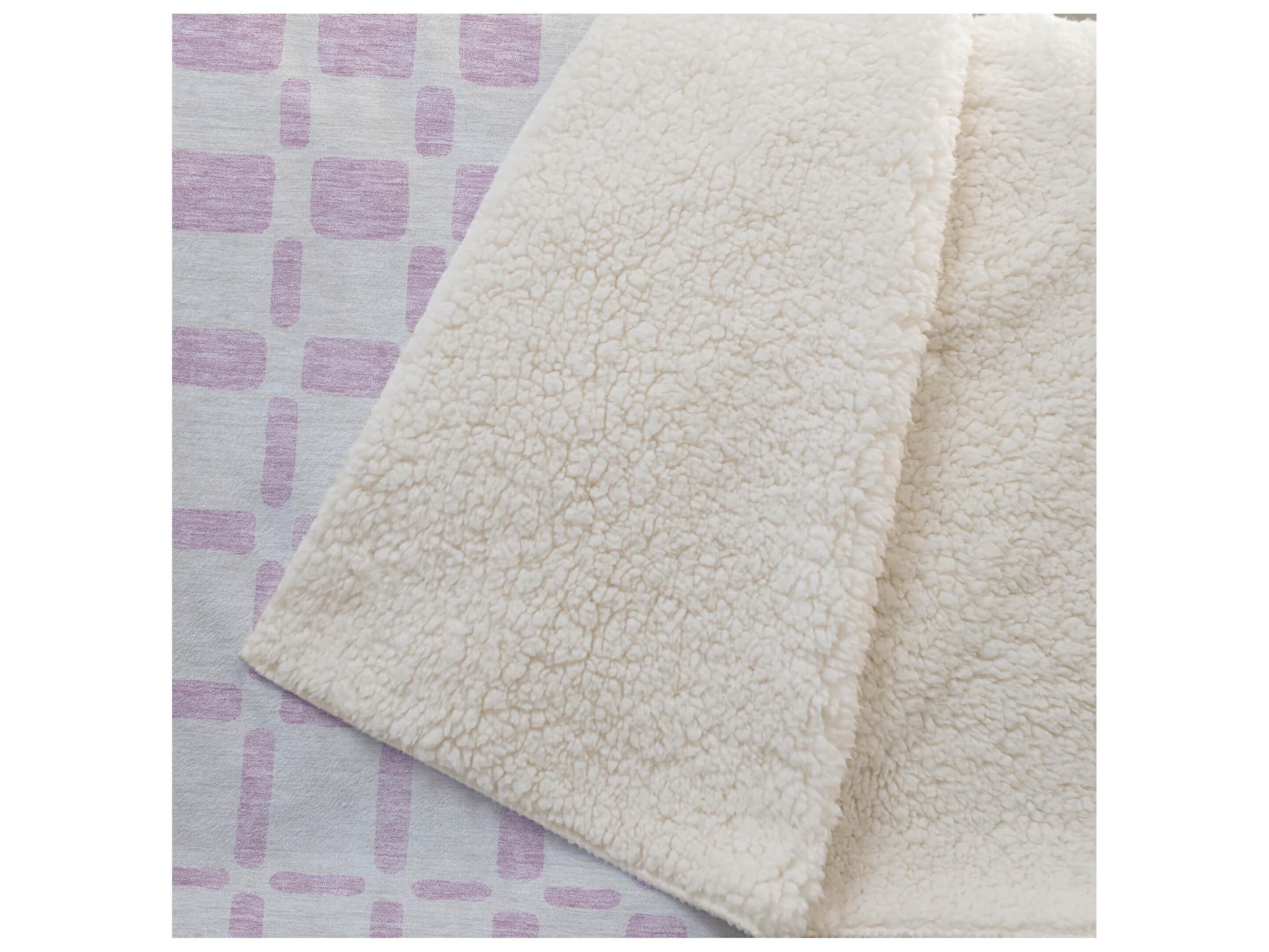 Dalyn Sherpa Pink Polyester Throw