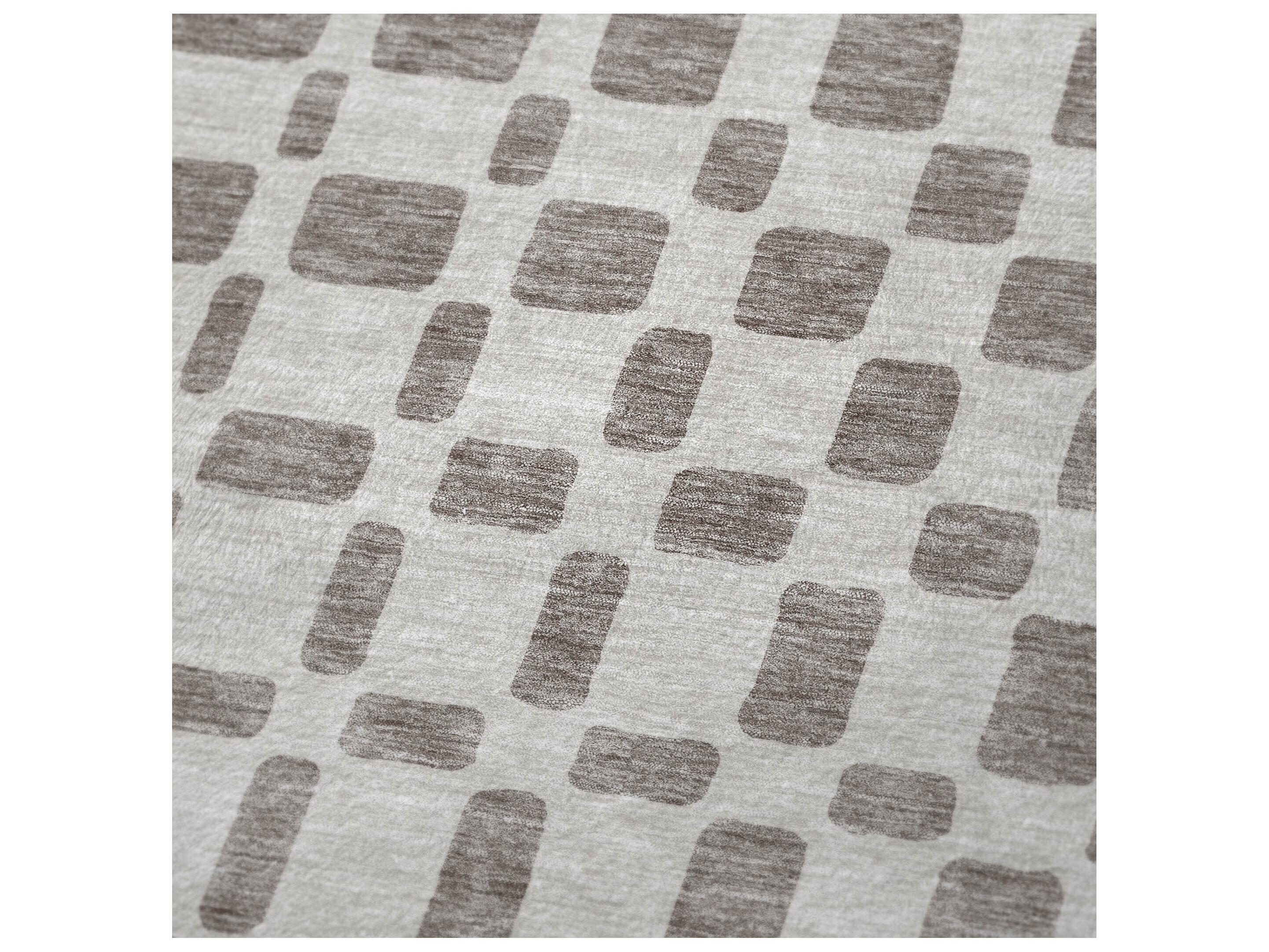 Dalyn Sherpa Brown Polyester Throw