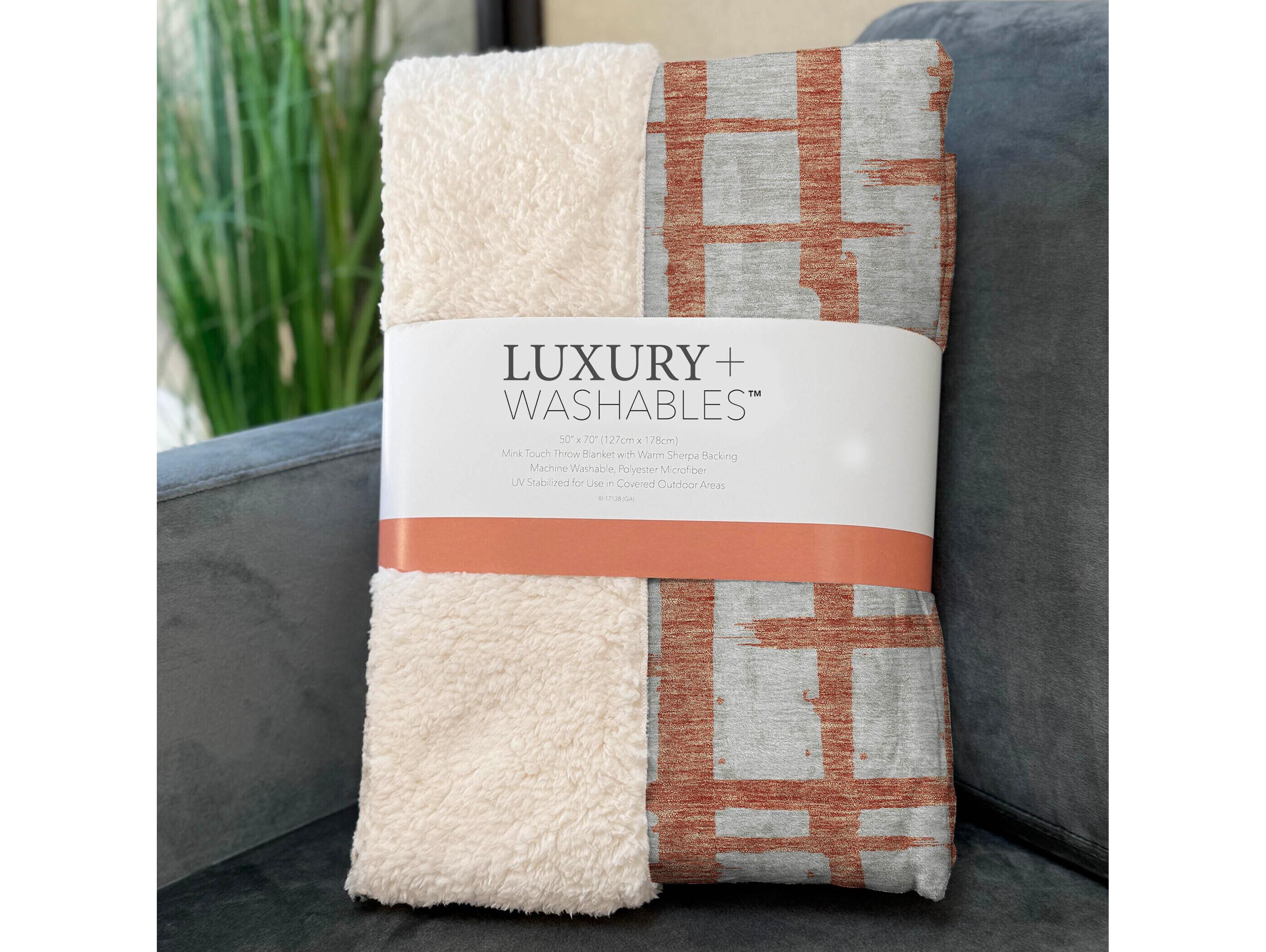 Dalyn Sherpa Orange Polyester Throw