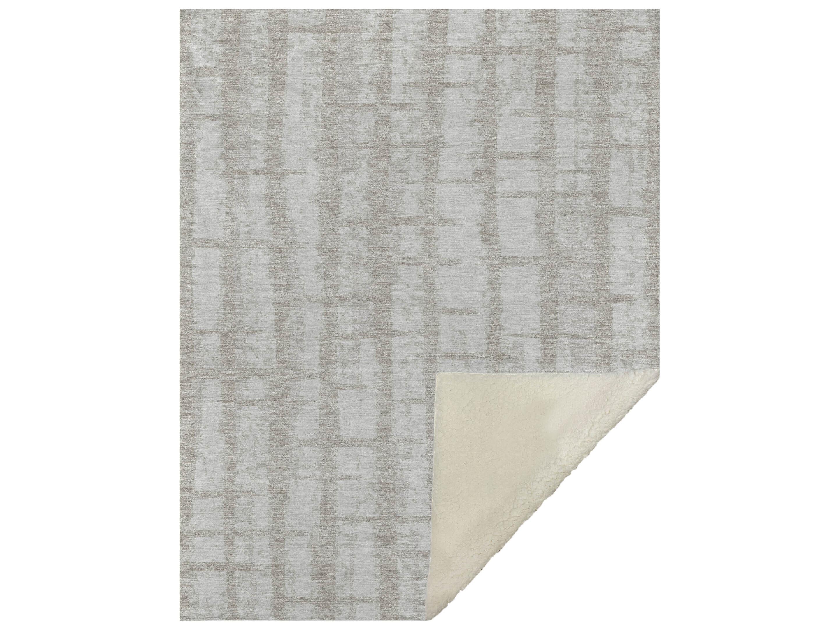 Dalyn Sherpa Brown Polyester Throw