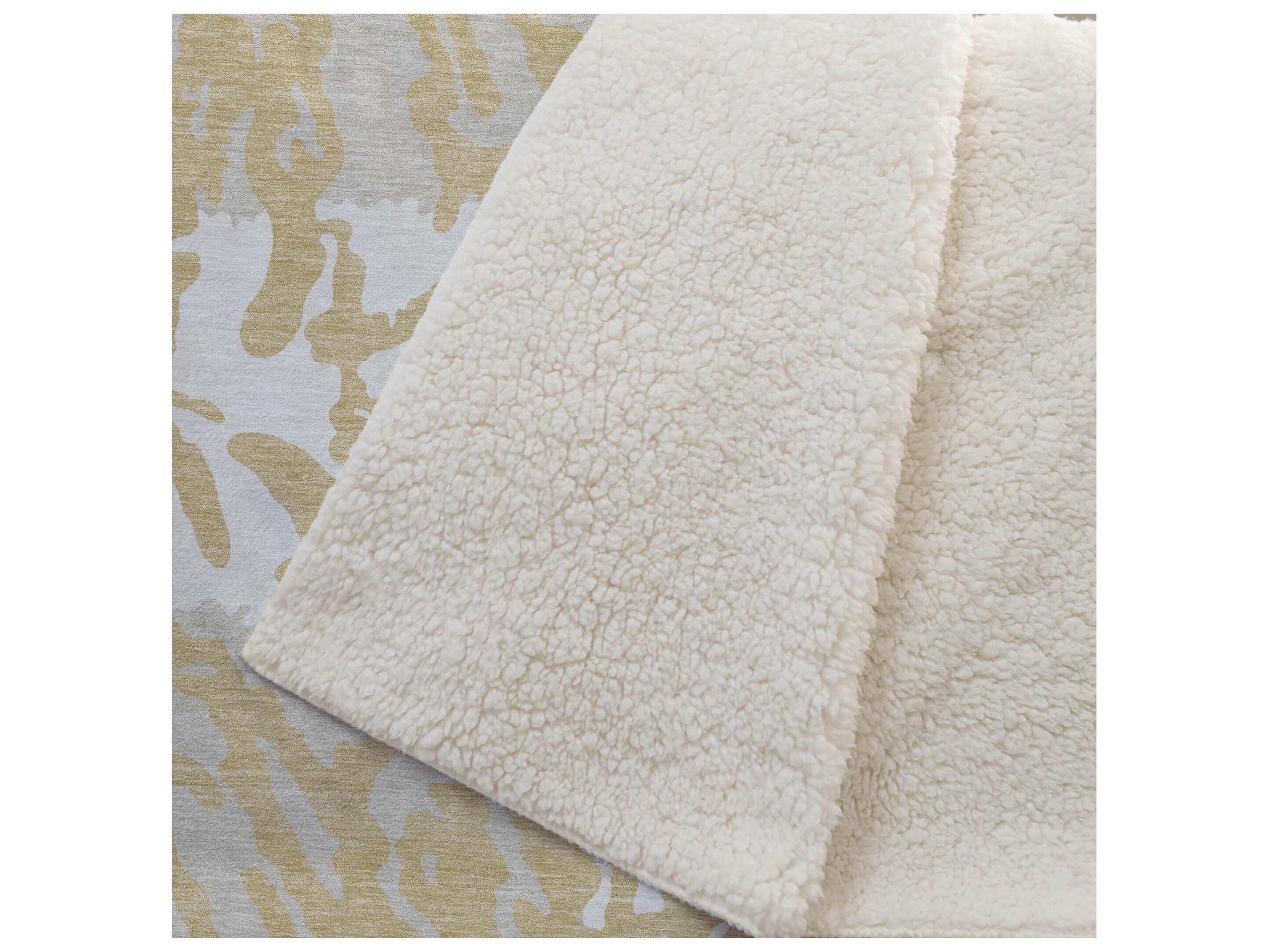 Dalyn Sherpa Gold Polyester Throw