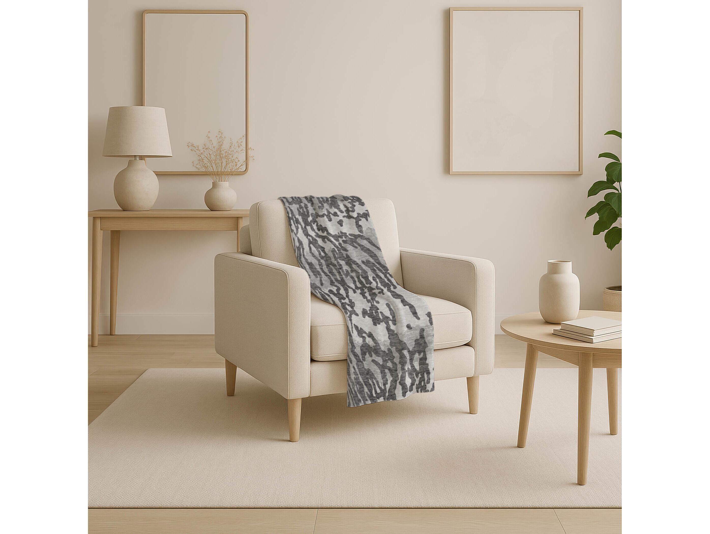 Dalyn Sherpa Gray Polyester Throw