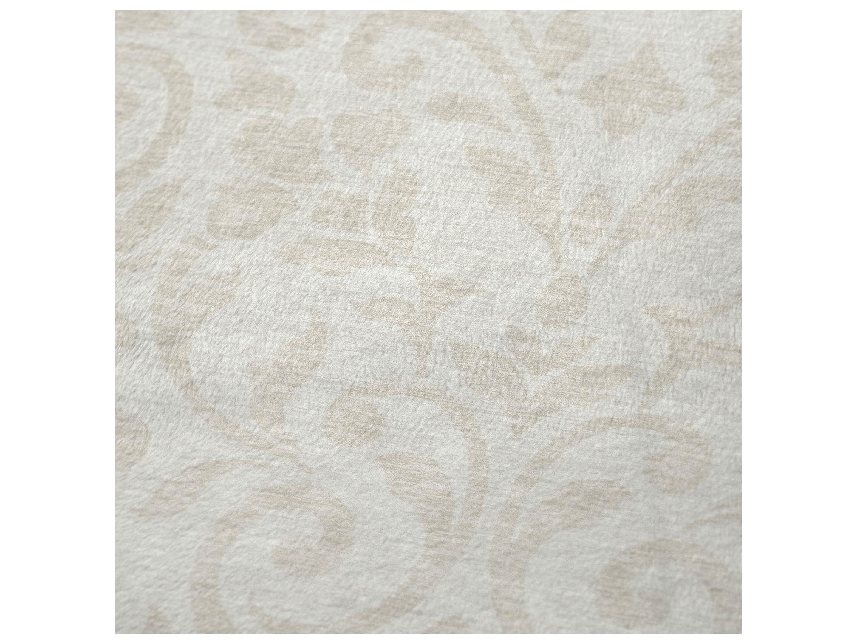 Dalyn Sherpa Ivory Polyester Throw