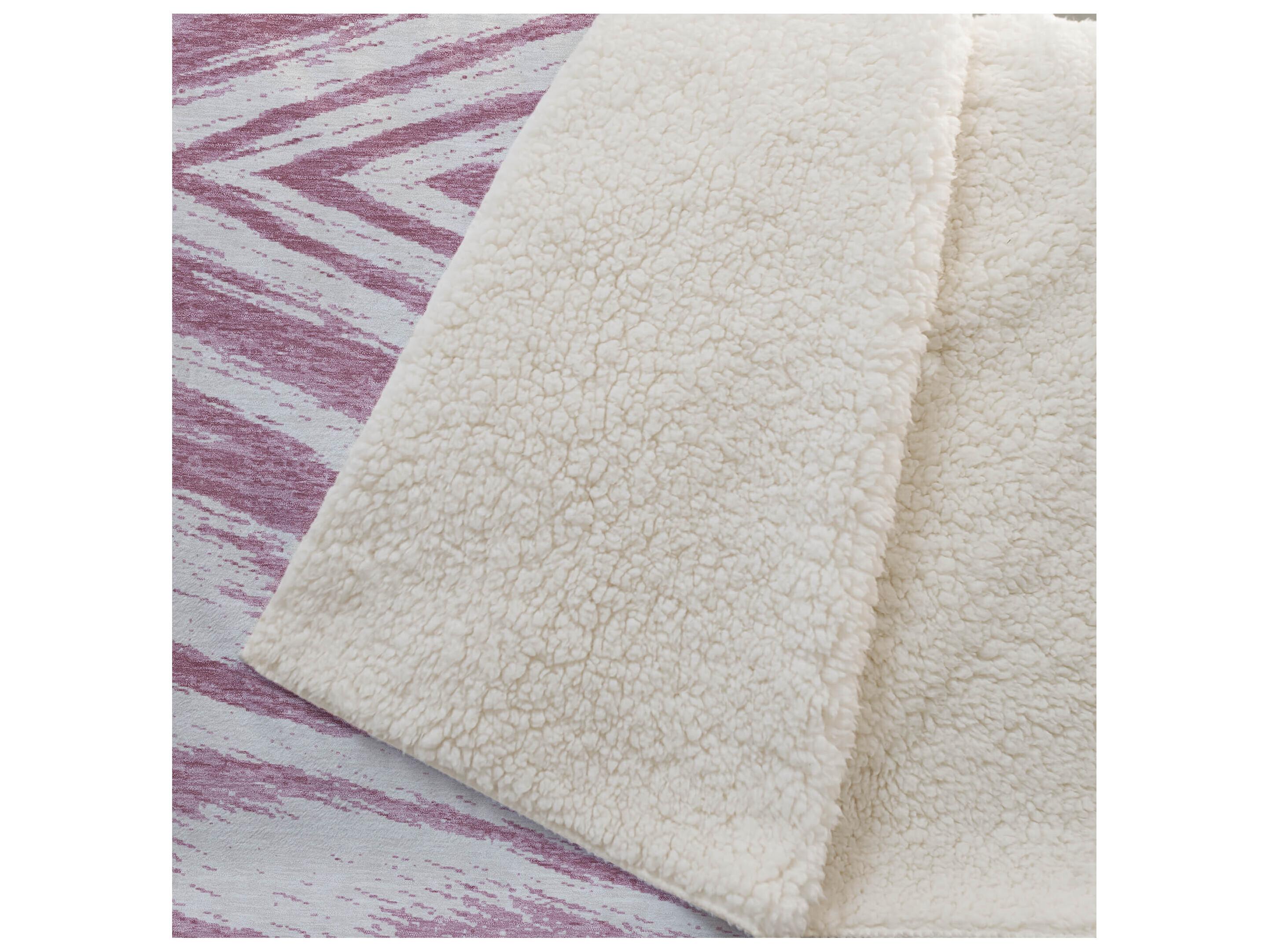 Dalyn Sherpa Pink Polyester Throw